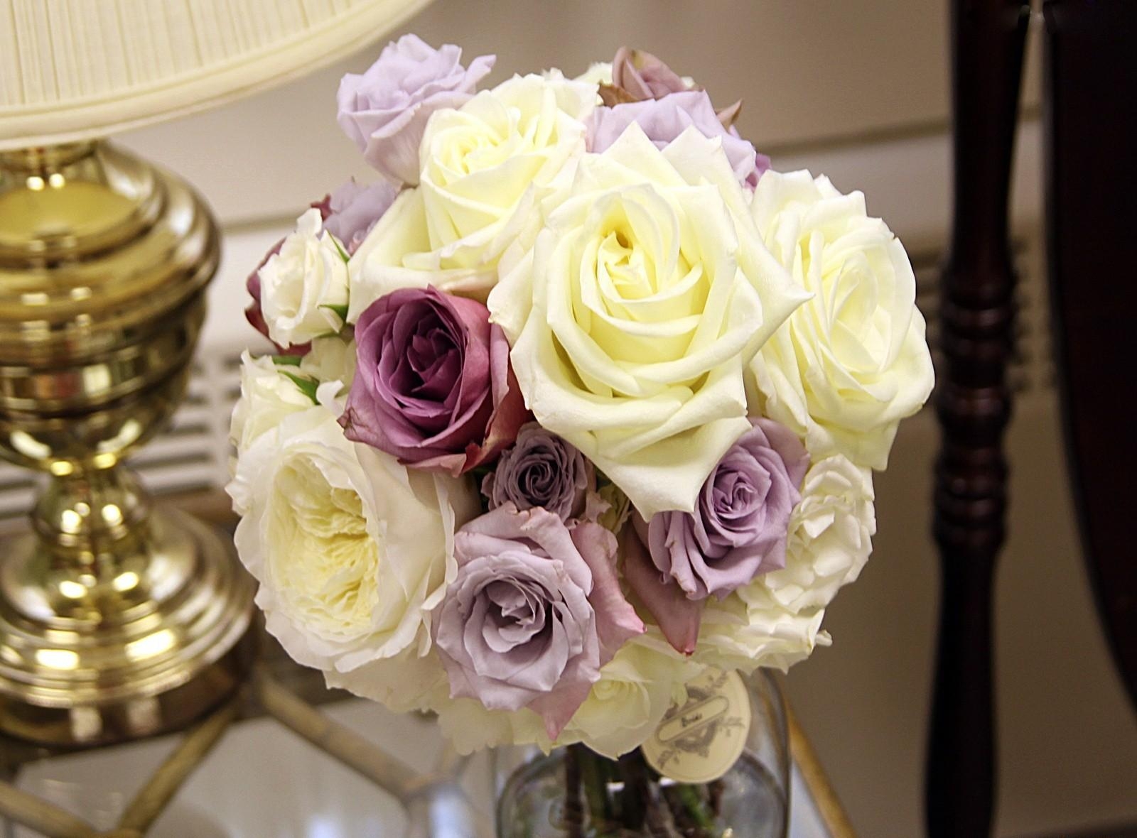 Free download wallpaper Flowers, Roses, Bank, Bouquet, Jar, Lamp on your PC desktop