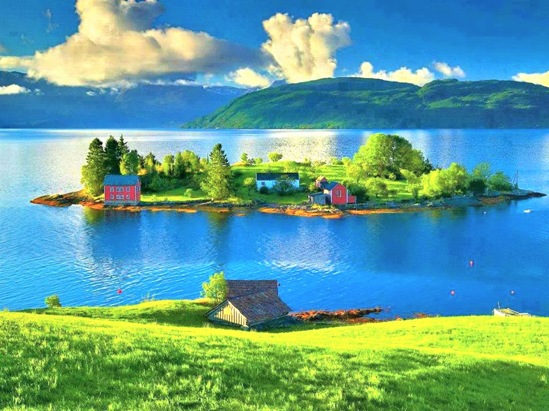Скачать картинку Гора, Озеро, Деревня, Норвегия, Сделано Человеком в телефон бесплатно.