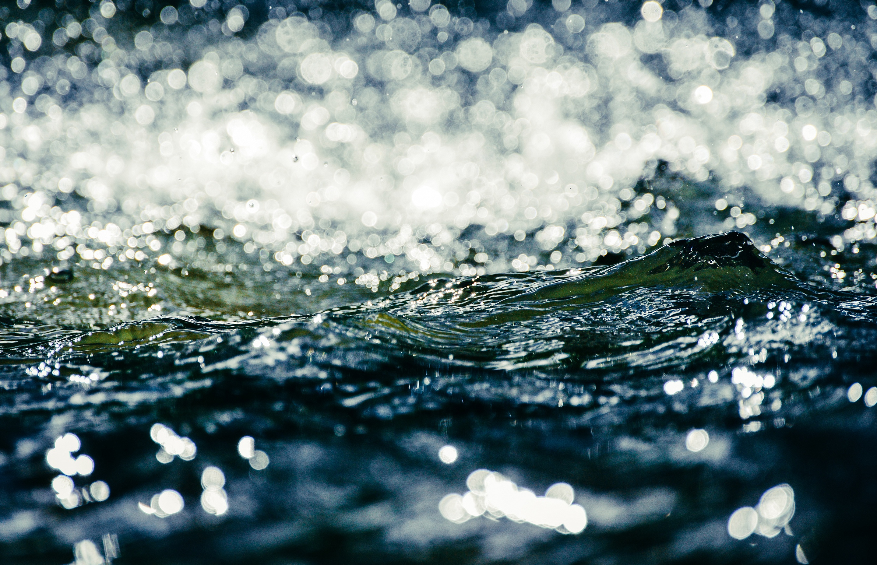 Laden Sie das Wasser, Licht, Nahansicht, Bokeh, Welle, Fotografie-Bild kostenlos auf Ihren PC-Desktop herunter