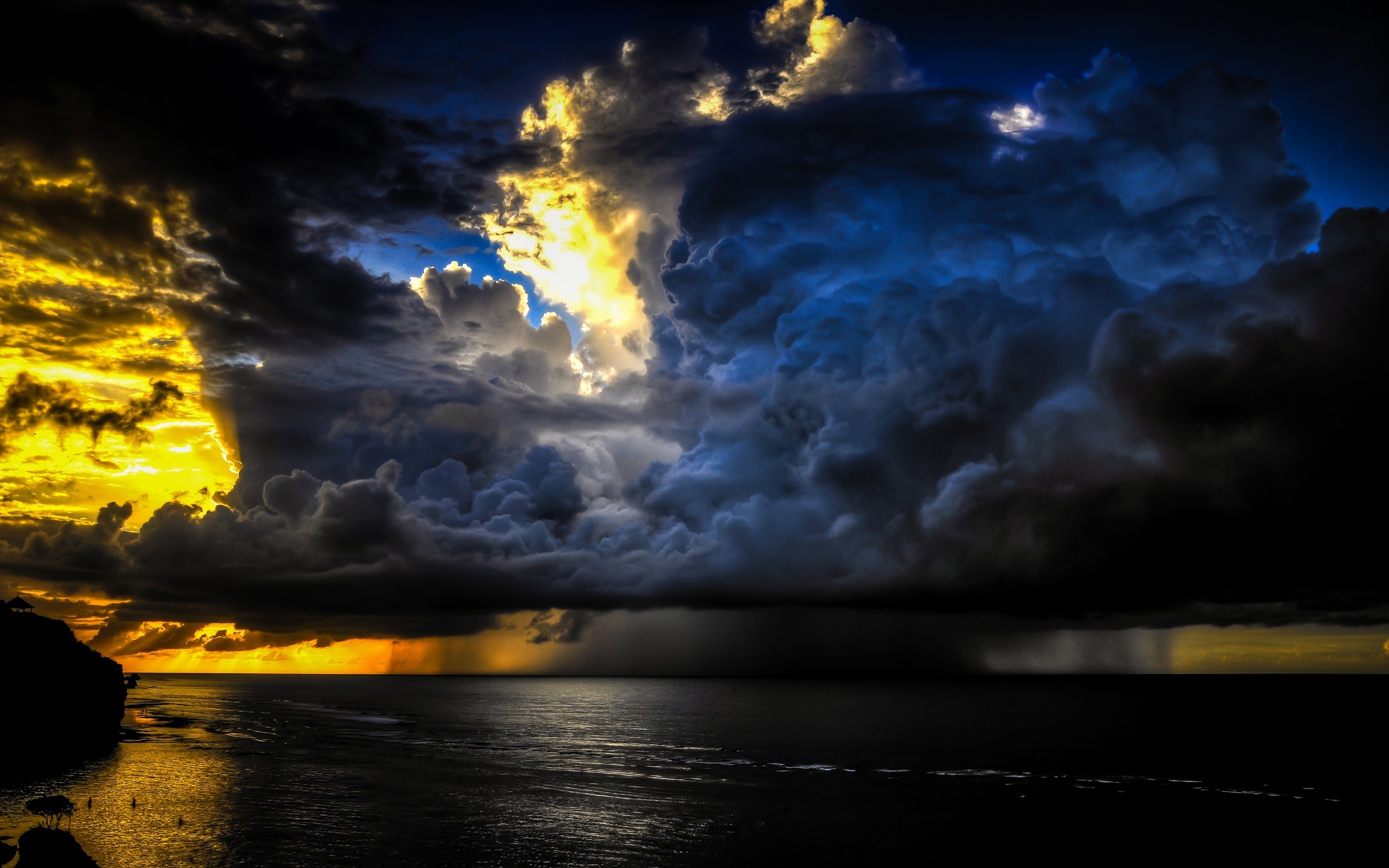 656864 скачать картинку море, буря, закат, дождь, бали, земля/природа, облака, индонезия, морской берег, солнечный свет - обои и заставки бесплатно