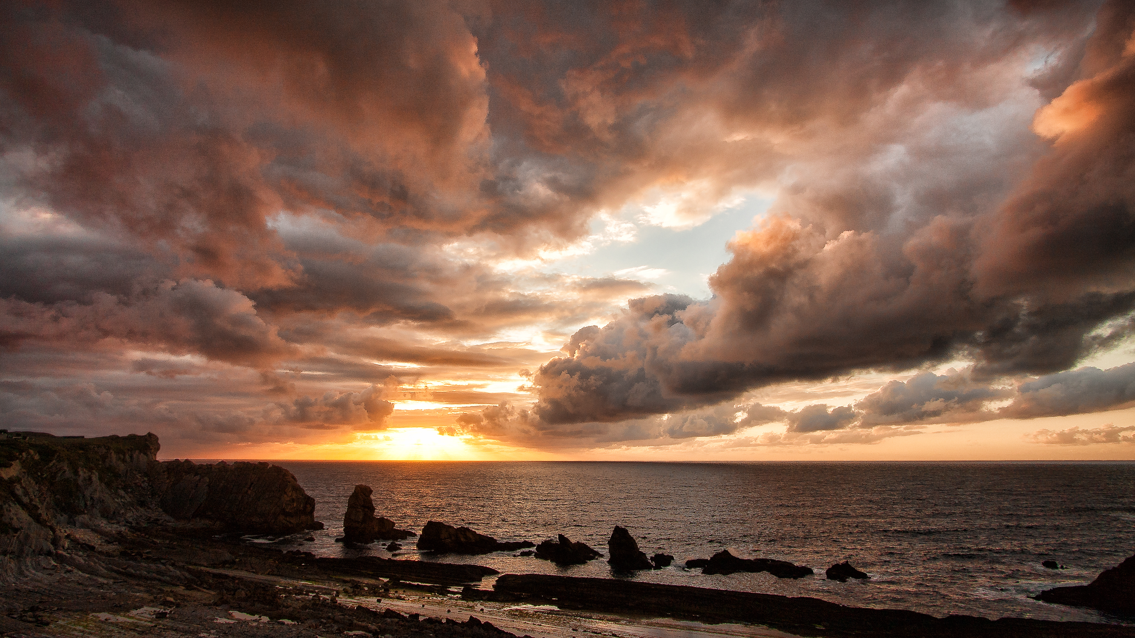 Download mobile wallpaper Sunset, Sky, Sea, Horizon, Ocean, Earth, Cloud, Seascape for free.