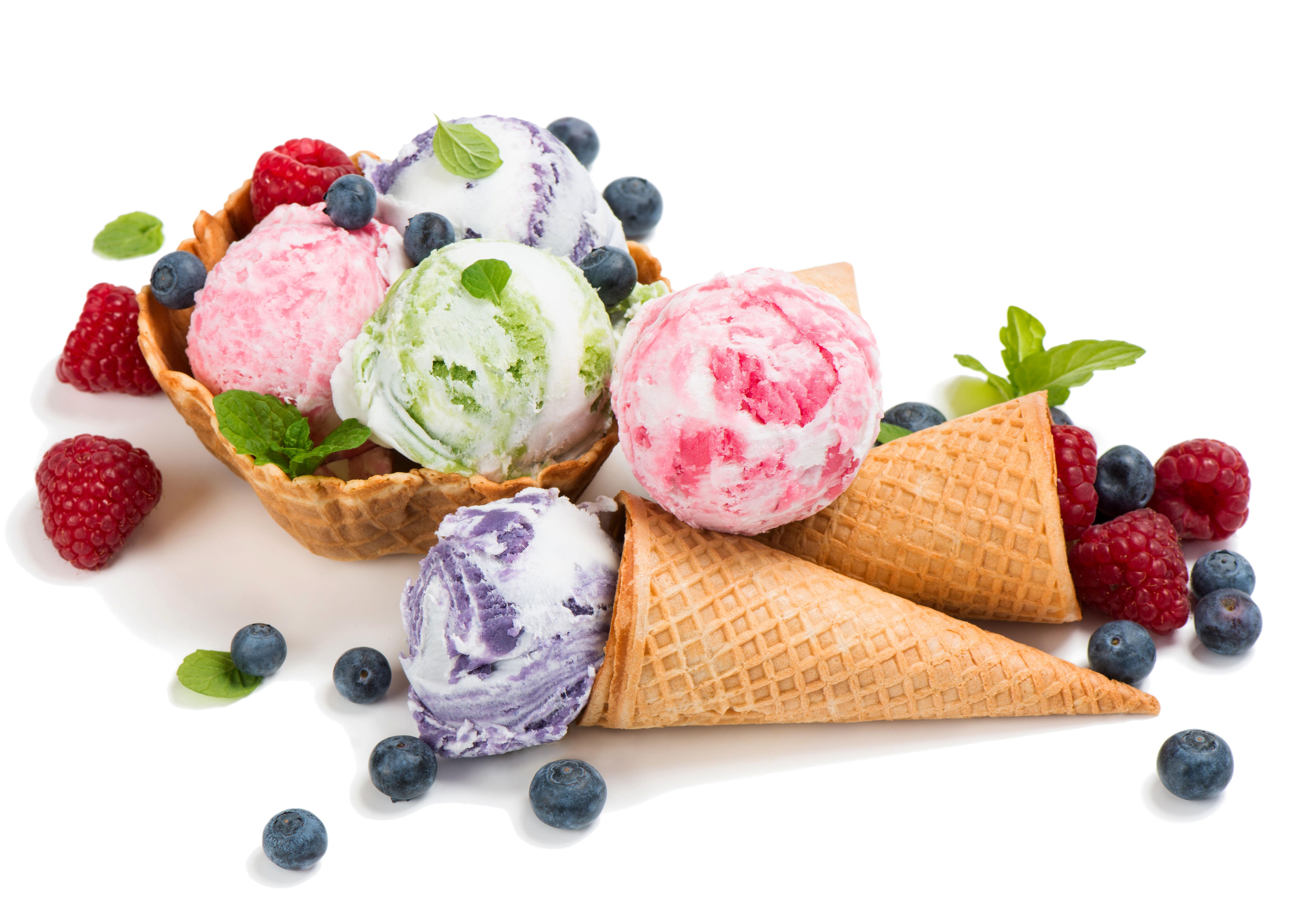 771248 завантажити картинку морозиво, харчування, чорниця, фрукти, малина, вафельний ріжок - шпалери і заставки безкоштовно