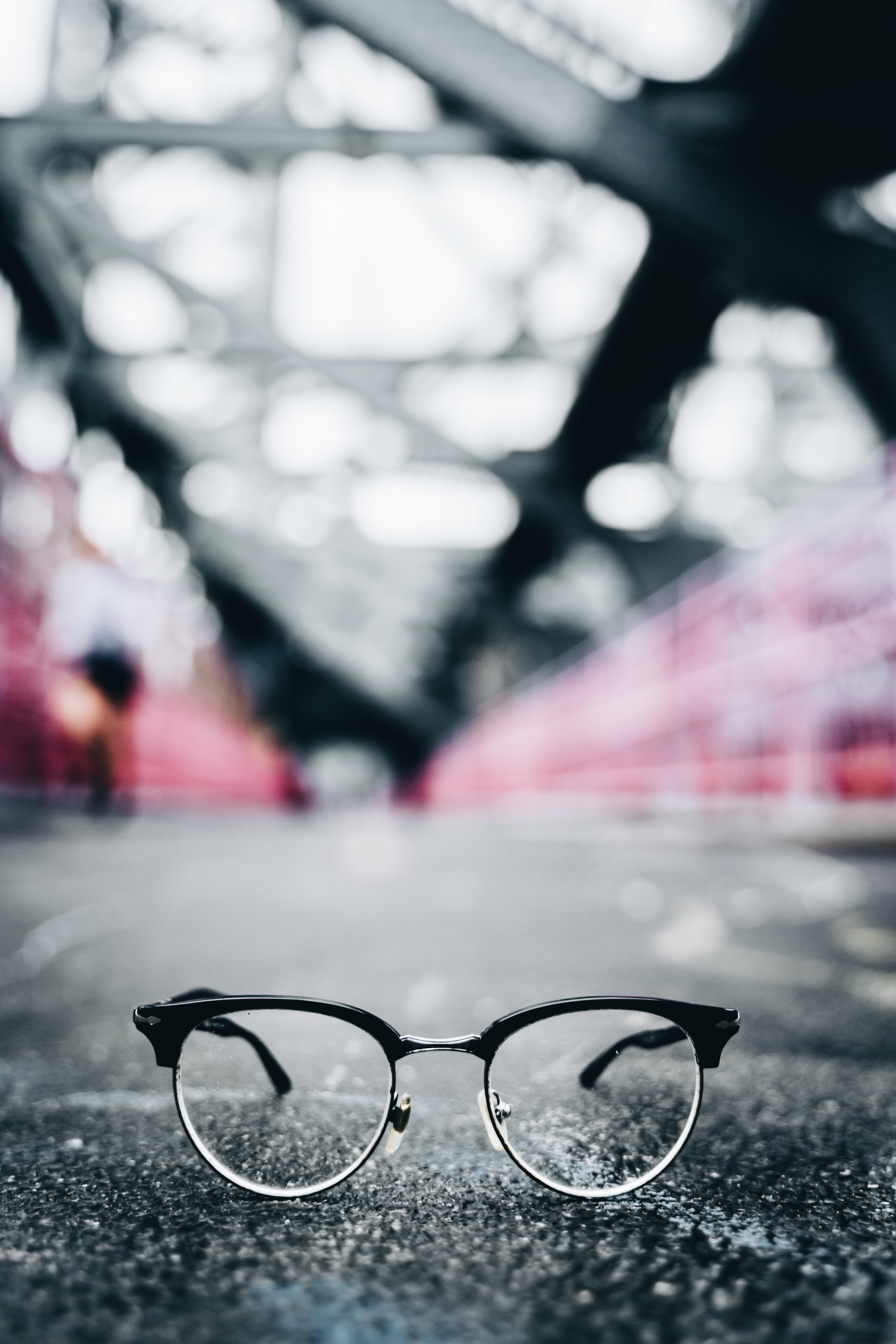 Lock Screen Spectacles