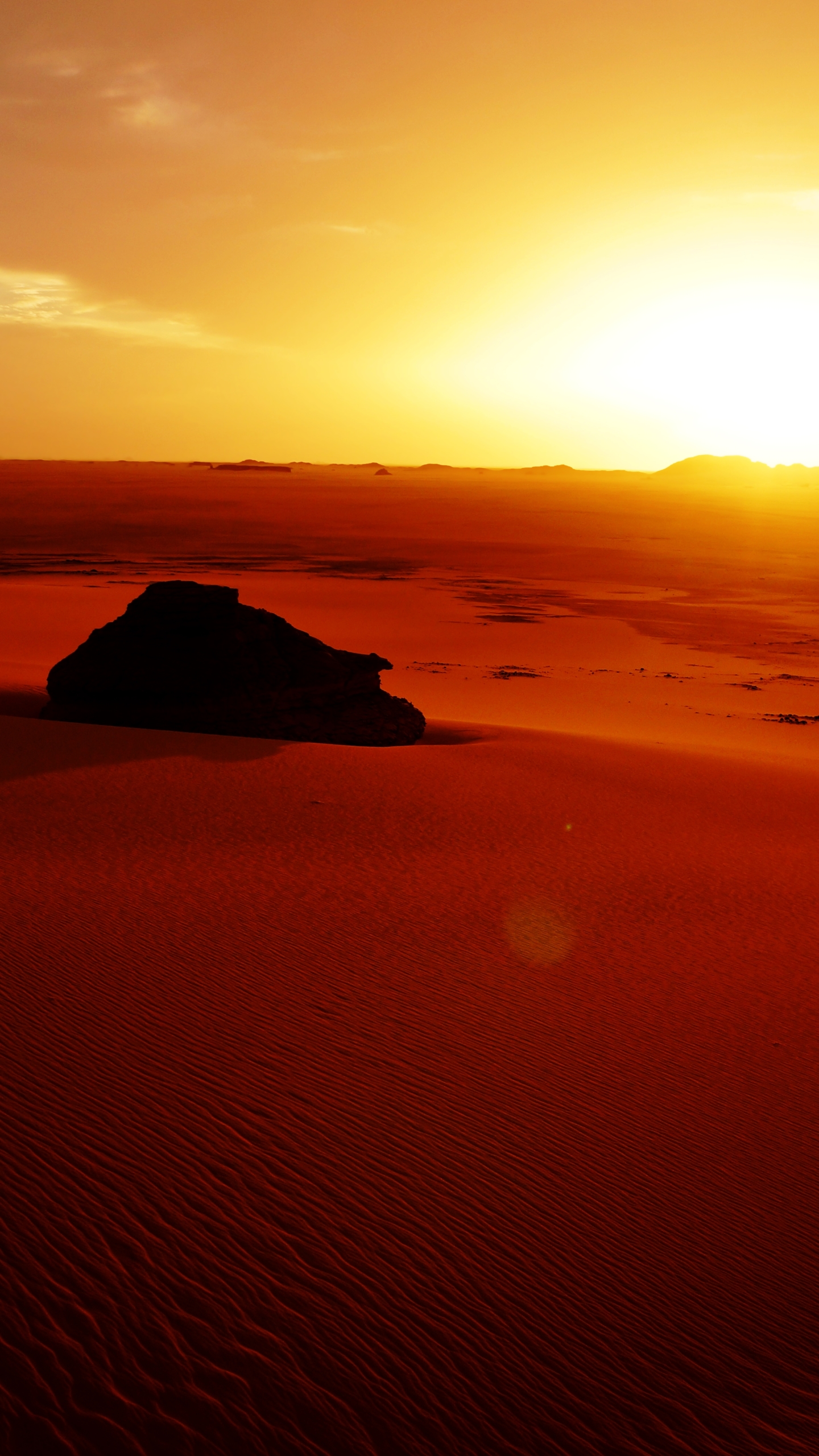 Скачать картинку Закат, Песок, Пустыня, Сахара, Африка, Алжир, Земля/природа, Закат Солнца, Тассили Н'аджер в телефон бесплатно.