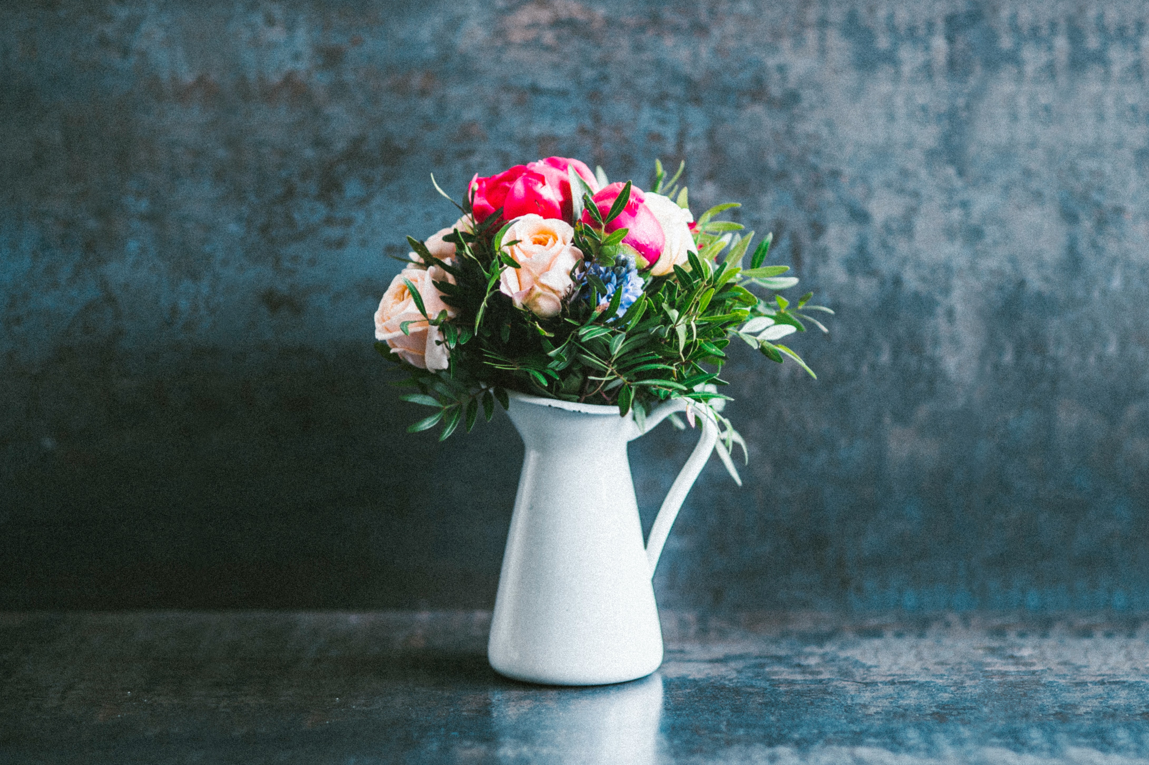 無料モバイル壁紙表面, 花瓶, フラワーズ, 花束, バラ, ブーケをダウンロードします。