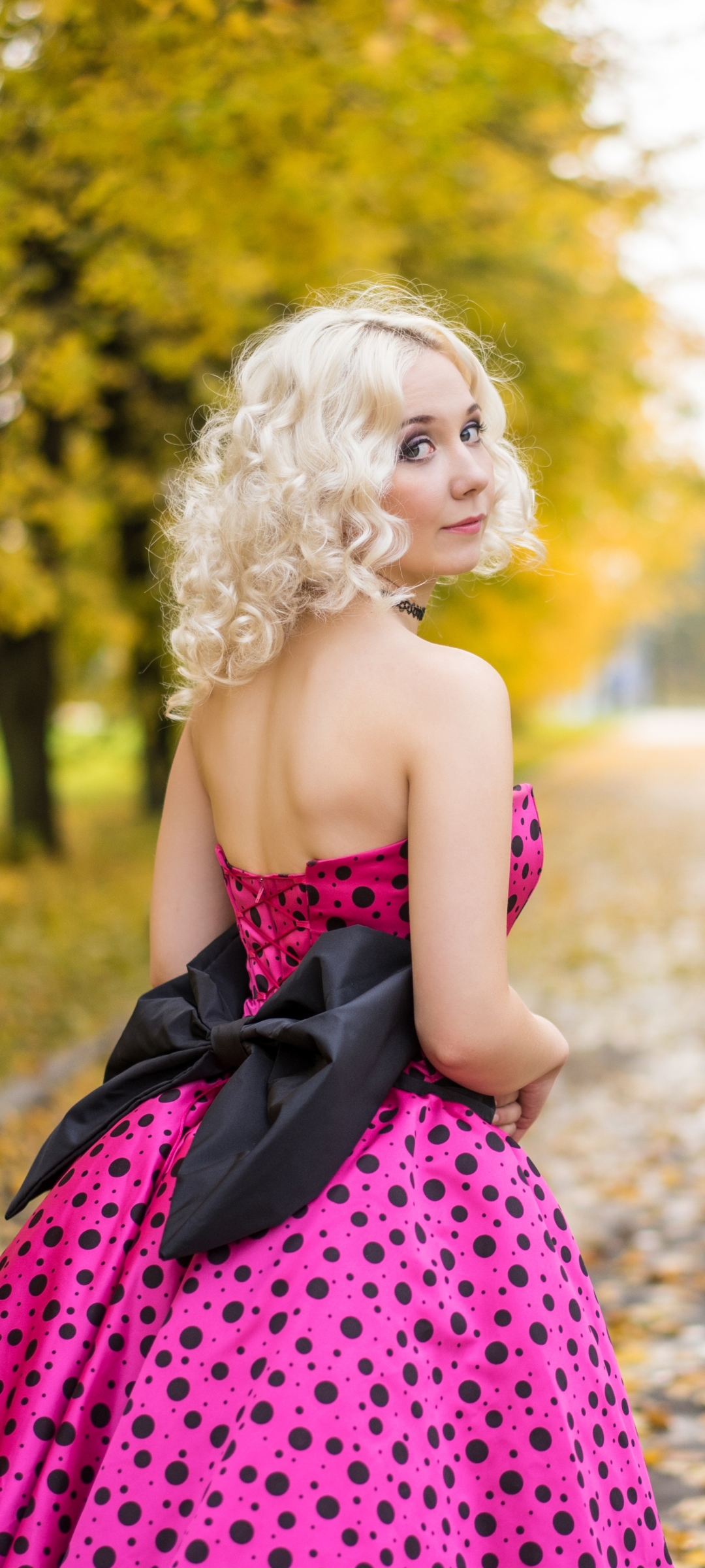 Download mobile wallpaper Blonde, Model, Women, Bow (Clothing), Depth Of Field, Pink Dress for free.