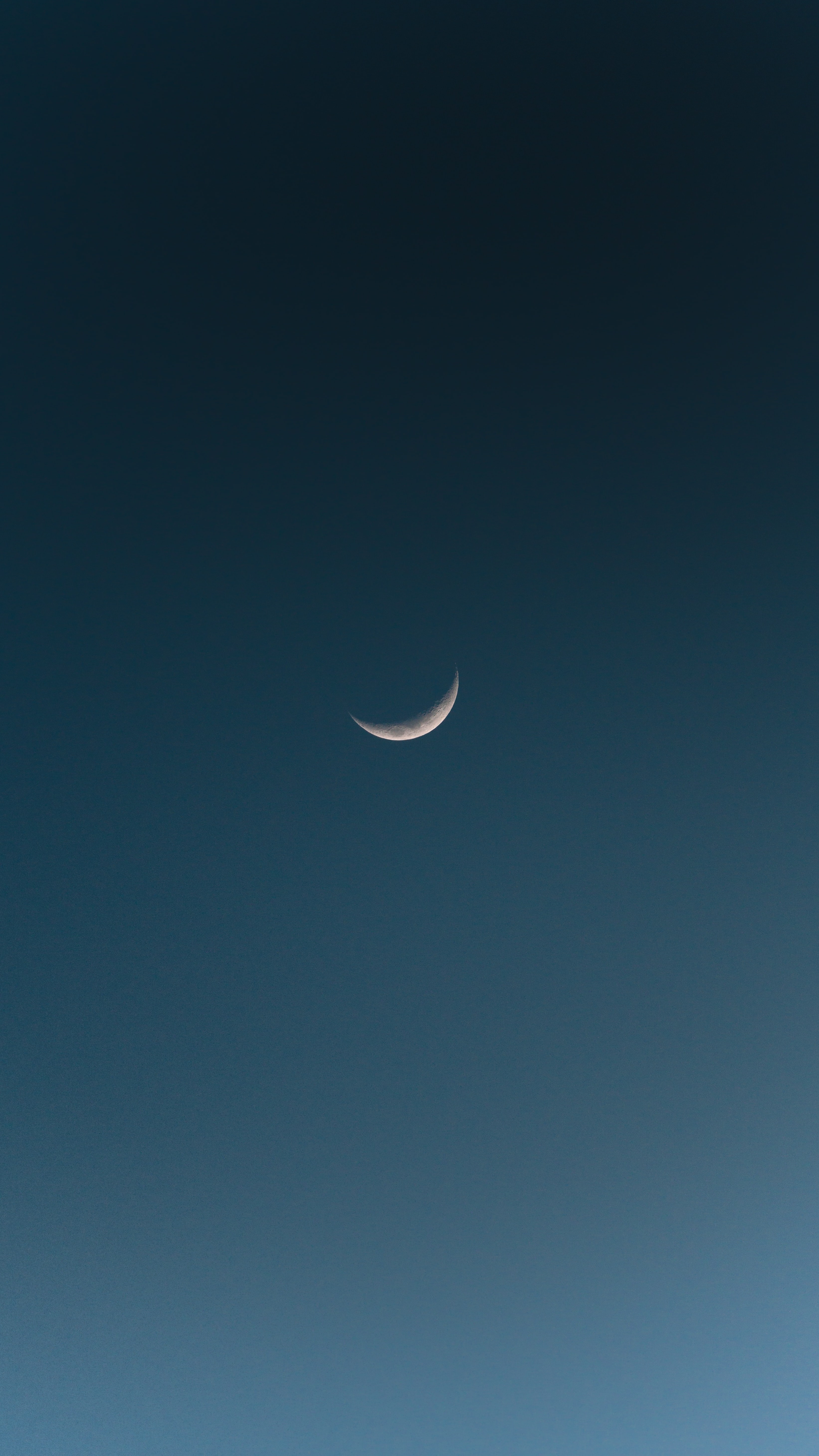 151286 завантажити картинку місяць, мінімалізм, небо, ніч - шпалери і заставки безкоштовно