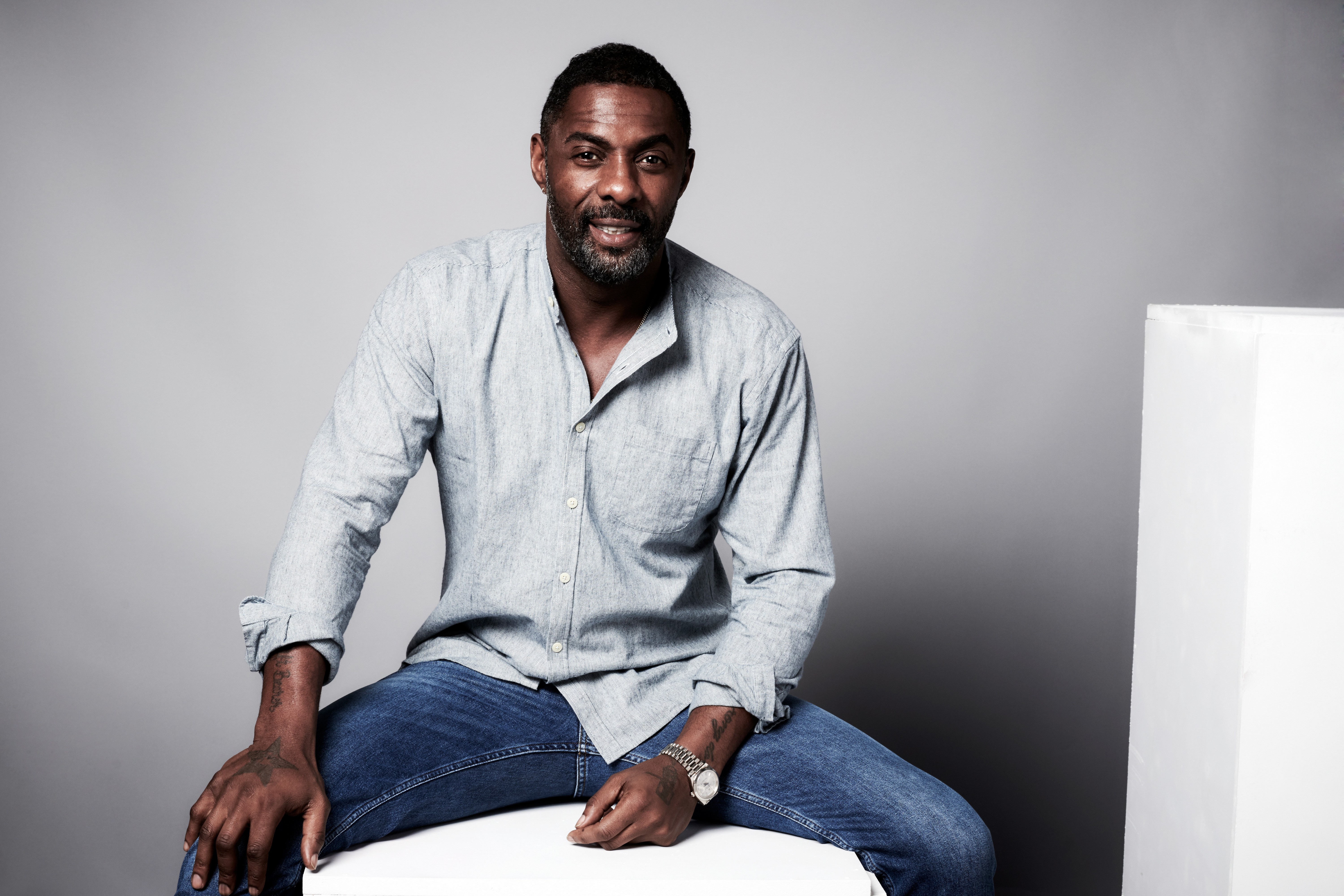 Download mobile wallpaper Beard, English, Celebrity, Actor, Idris Elba for free.