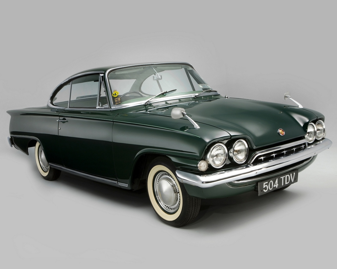 Free download wallpaper Classic, Vehicles, Ford Consul Classic on your PC desktop