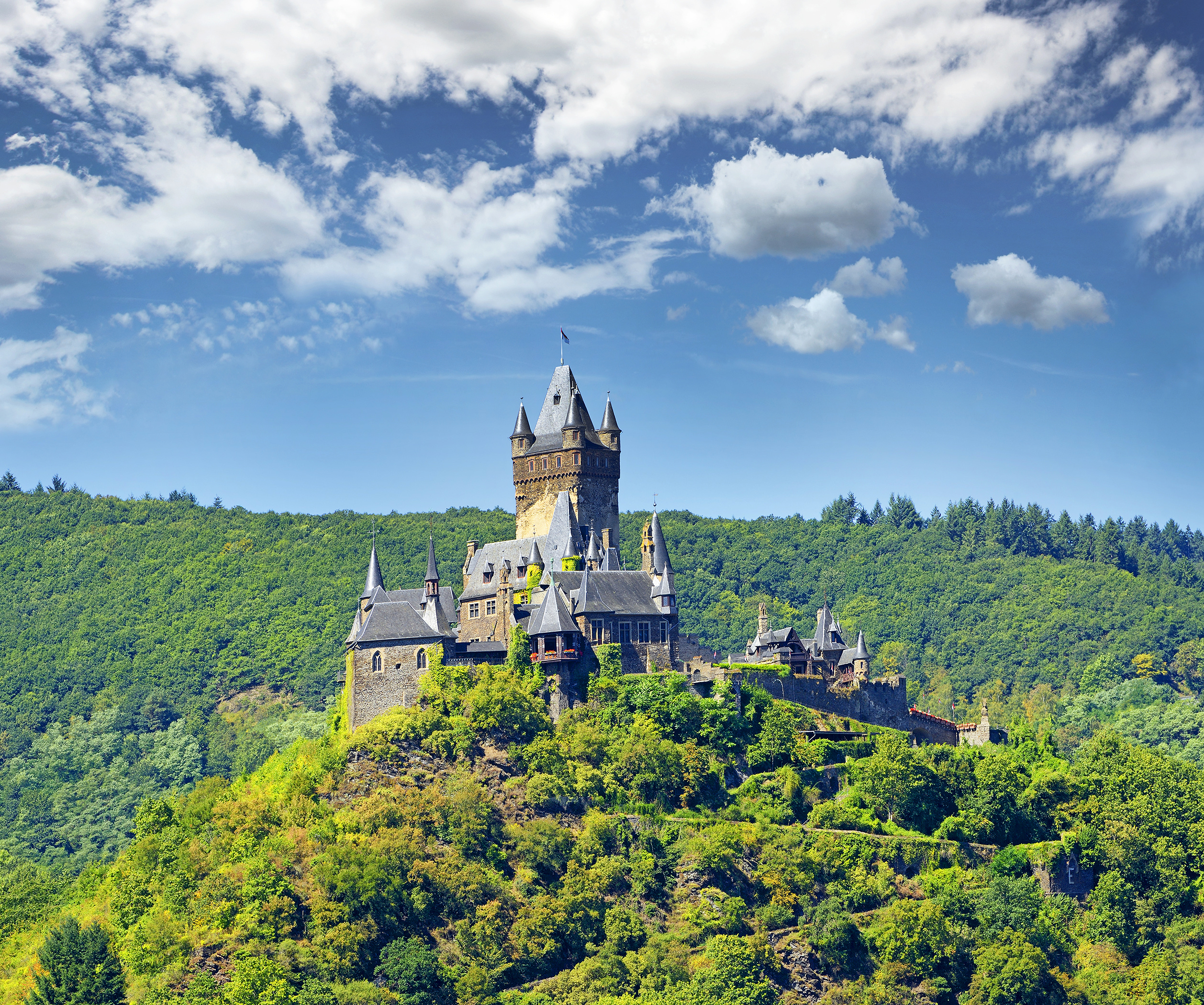 Free download wallpaper Castles, Building, Forest, Germany, Man Made, Castle, Cochem Castle on your PC desktop