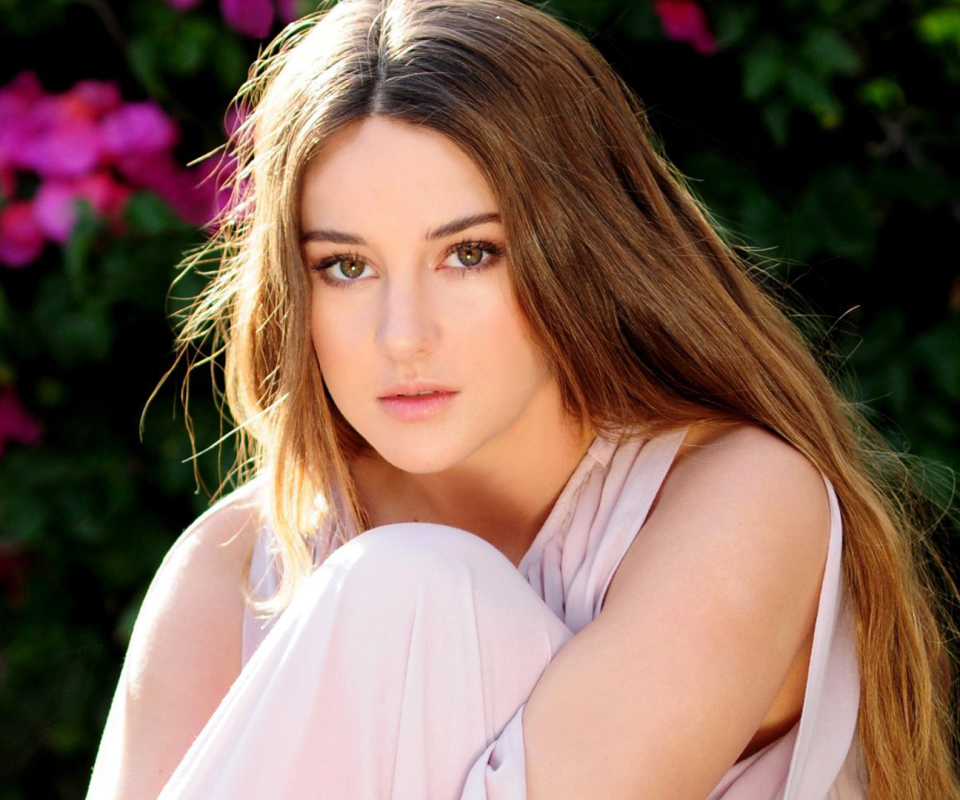 Descarga gratuita de fondo de pantalla para móvil de Morena, Americano, Ojos Cafés, Celebridades, Actriz, Shailene Woodley.