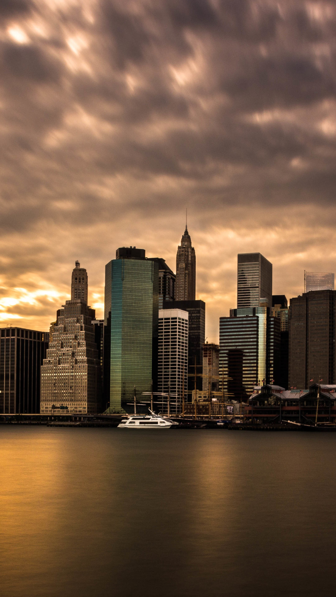 Download mobile wallpaper Cities, Water, Sky, City, Building, Cloud, Manhattan, Man Made for free.