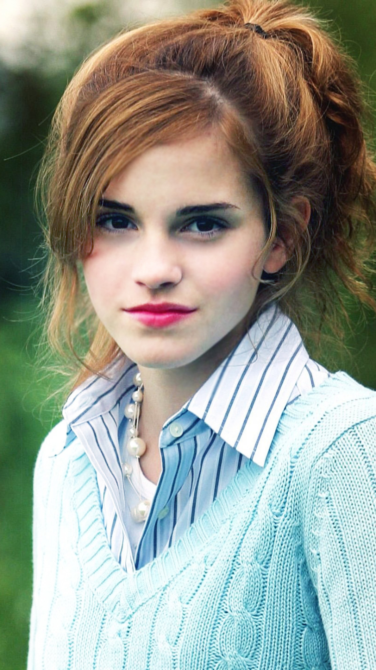 Download mobile wallpaper Emma Watson, Cute, Celebrity for free.