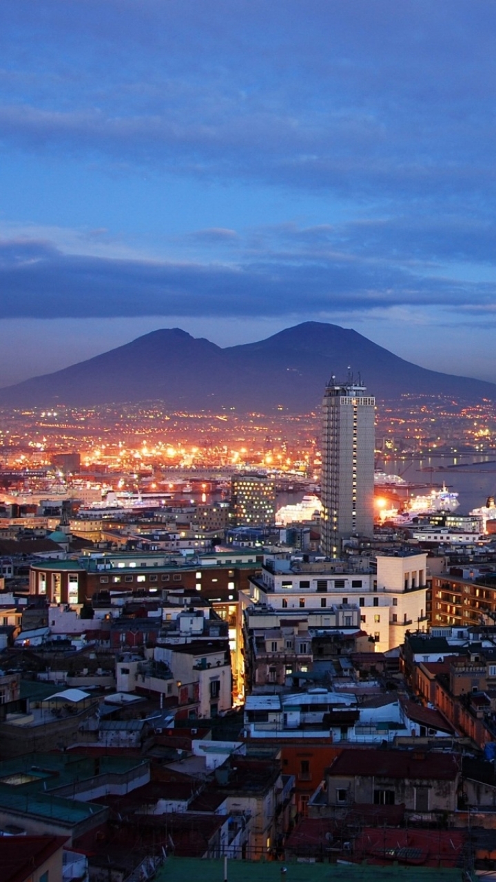Handy-Wallpaper Städte, Italien, Stadtbild, Neapel, Menschengemacht, Vesuv kostenlos herunterladen.