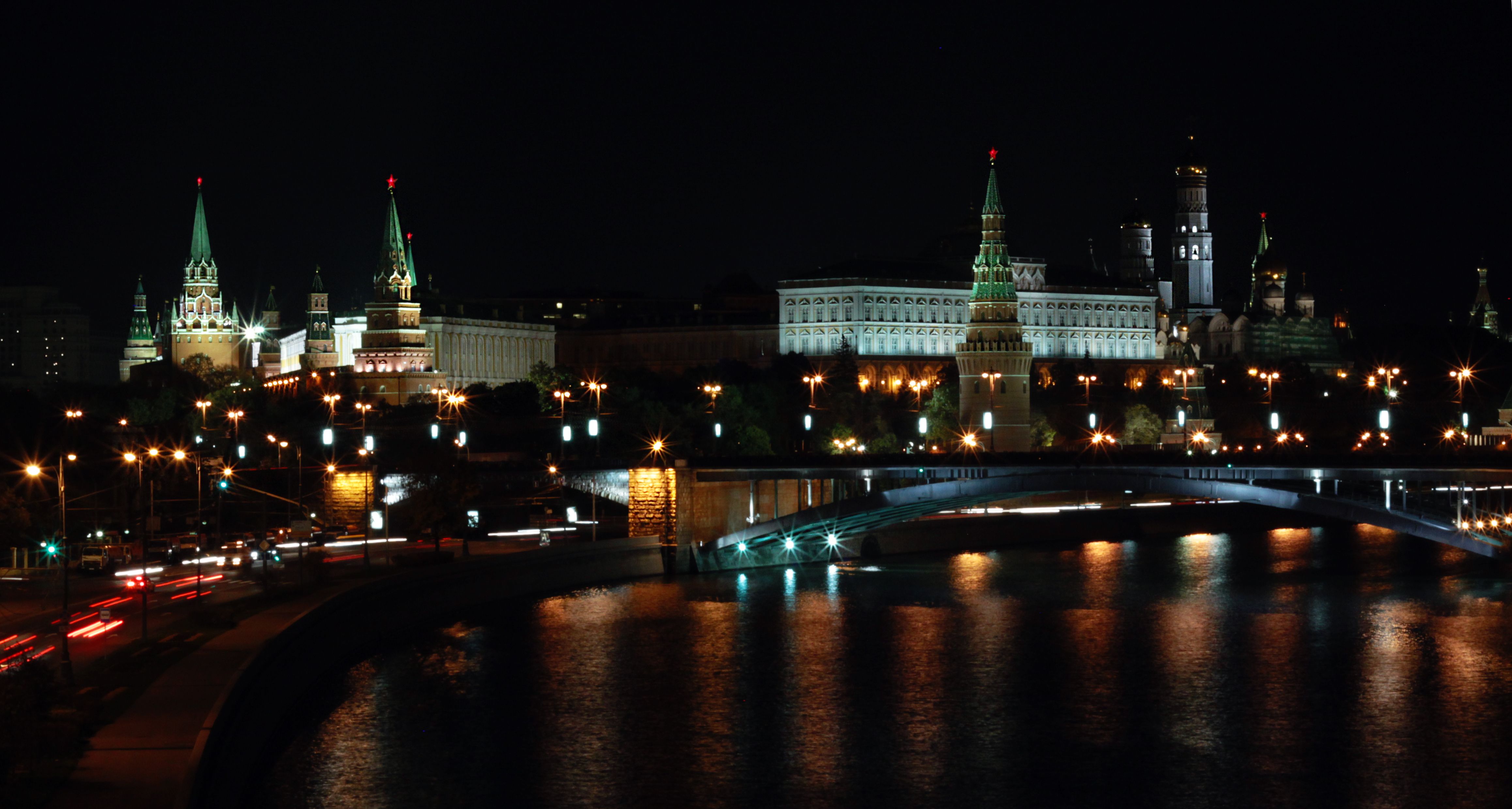 Скачать обои бесплатно Города, Ночь, Москва, Свет, Мост, Здание, Сделано Человеком картинка на рабочий стол ПК