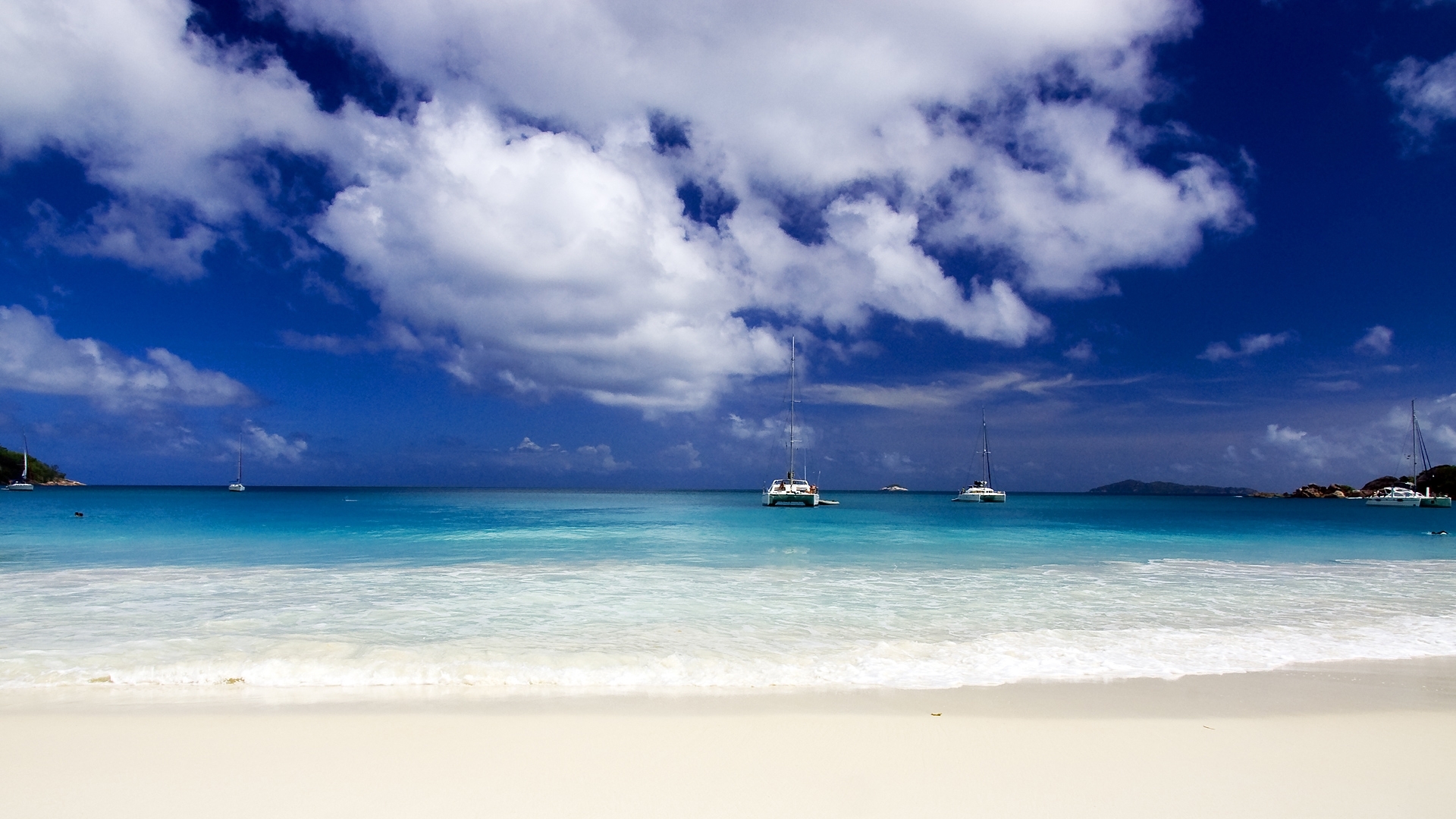 Free download wallpaper Sea, Clouds, Sky, Landscape, Beach on your PC desktop