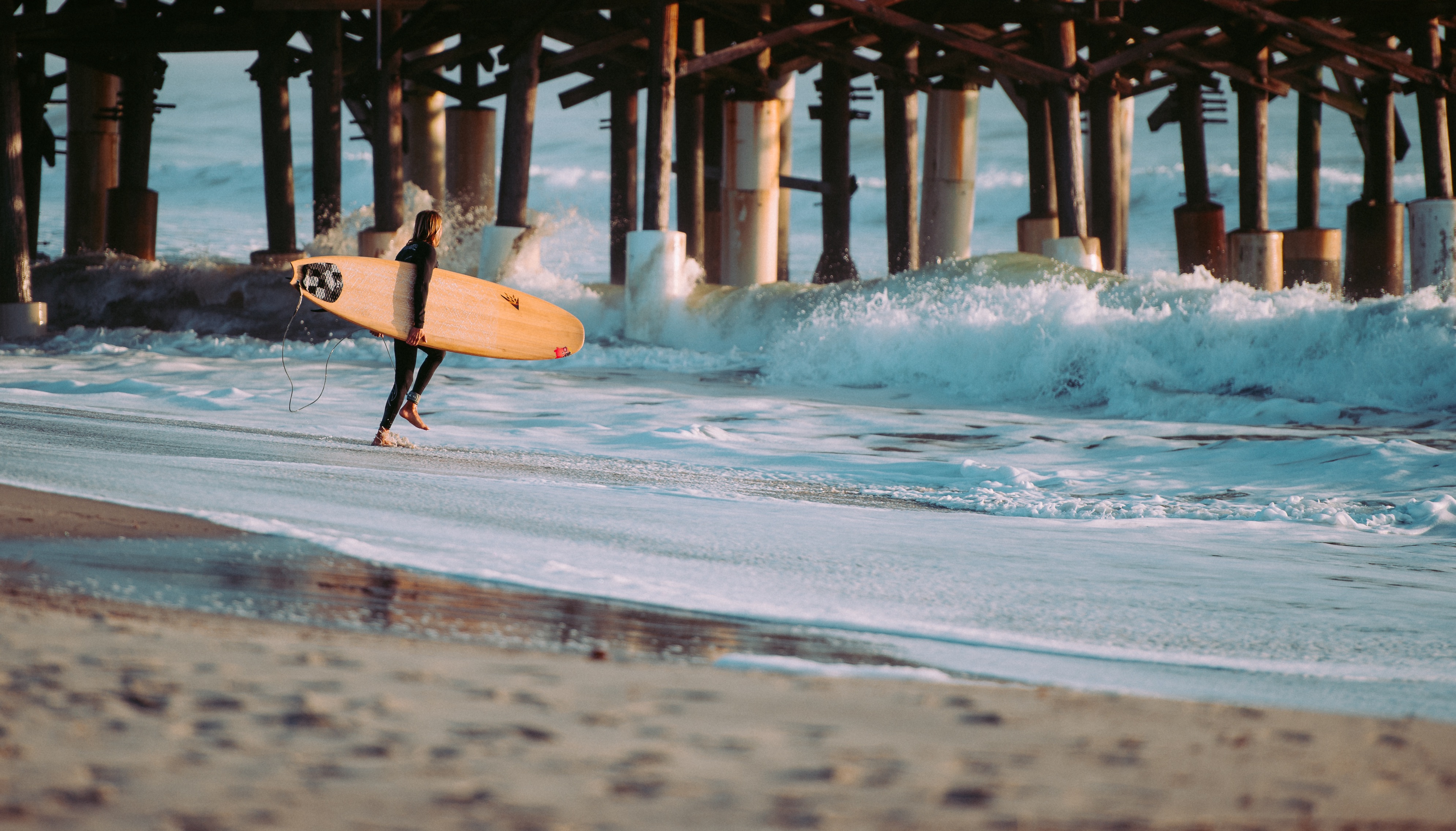 Free download wallpaper Serfing, Surfer, Sea, Waves, Sports on your PC desktop