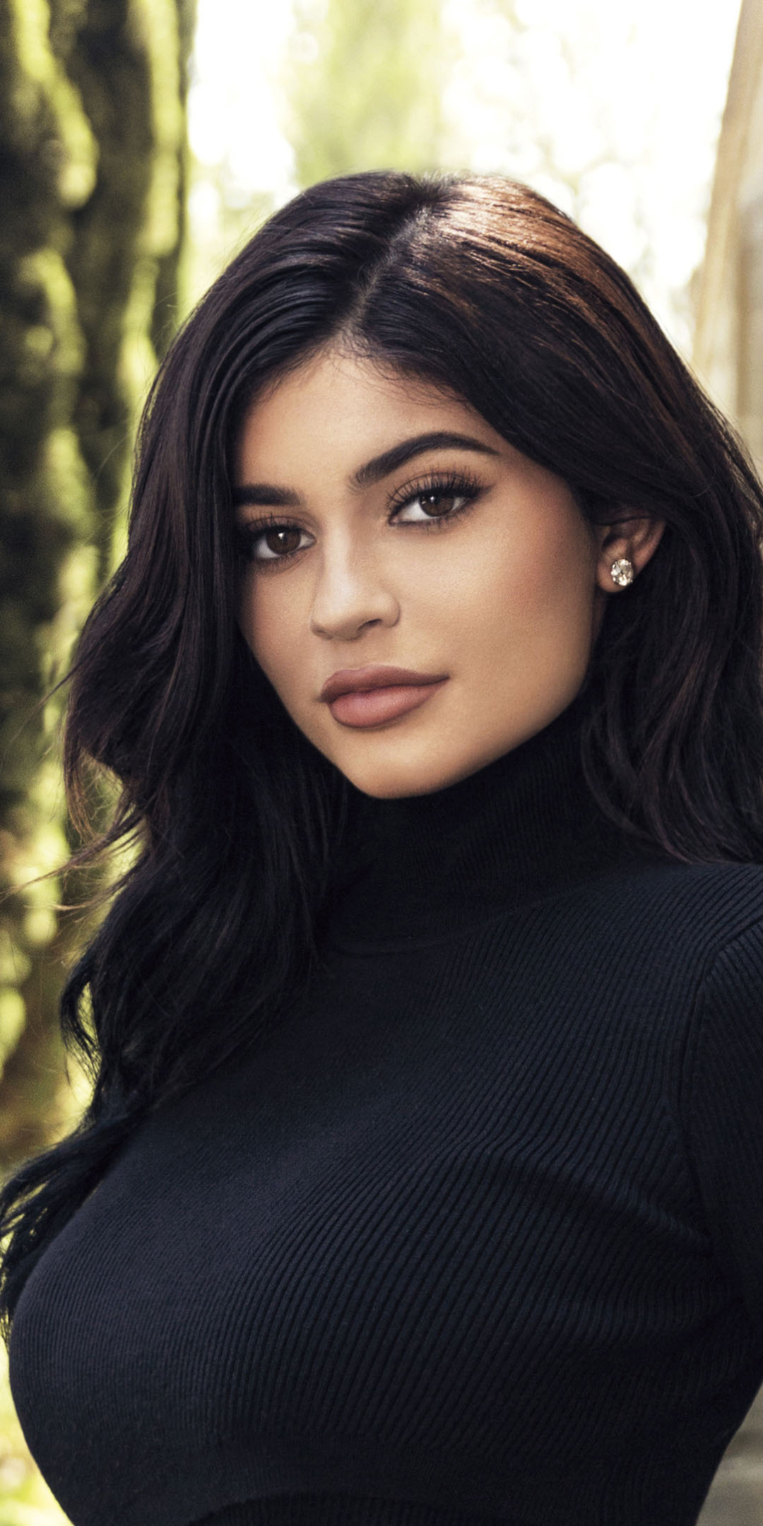 Descarga gratuita de fondo de pantalla para móvil de Modelo, Ojos Cafés, Celebridades, Pelo Negro, Kylie Jenner.