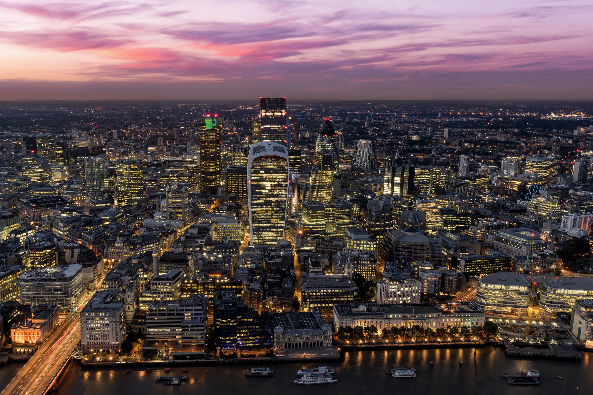 PCデスクトップに都市, 街, ロンドン, 超高層ビル, 建物, 夜, イギリス, マンメイド, 街並み画像を無料でダウンロード