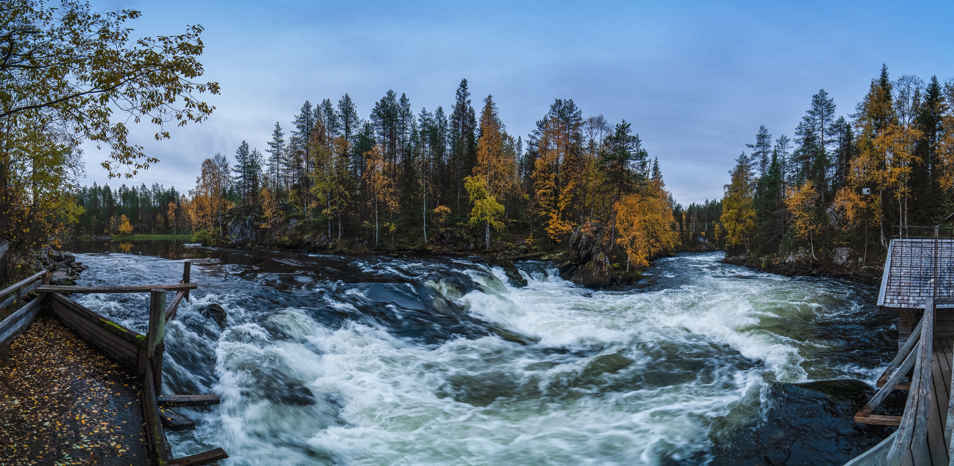 Скачать обои бесплатно Река, Лес, Фотографии, Падать, Финляндия картинка на рабочий стол ПК