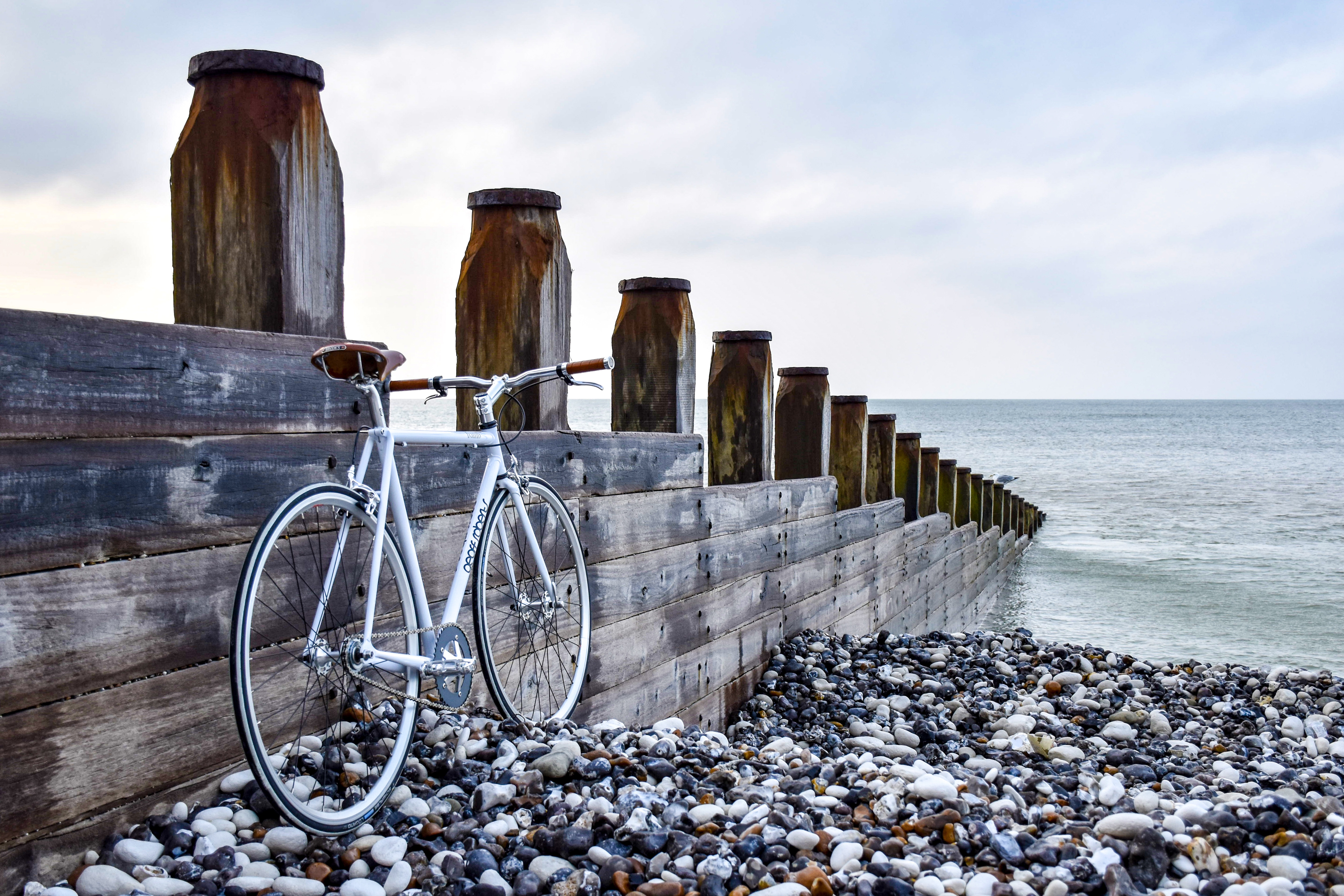 Free download wallpaper Water, Sea, Beach, Horizon, Ocean, Bike, Bicycle, Vehicles, Seashore on your PC desktop