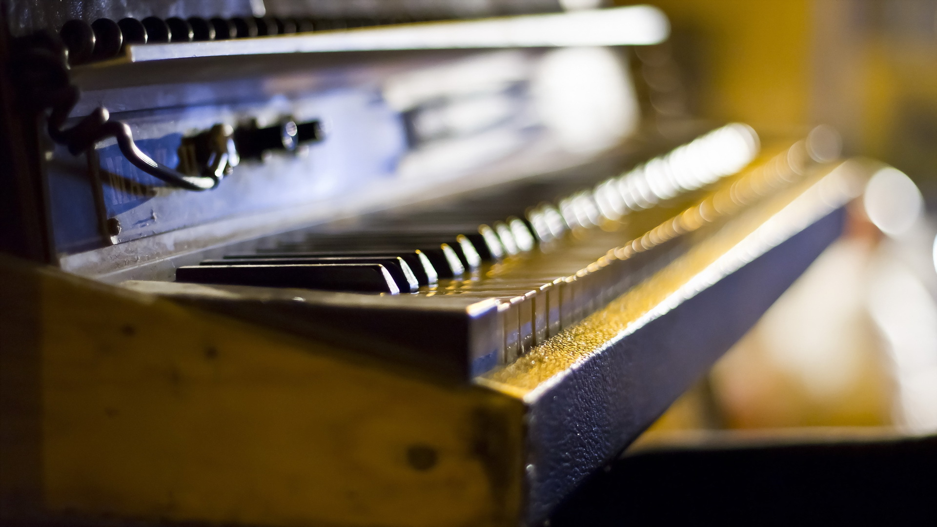 Free download wallpaper Music, Piano, Close Up, Bokeh on your PC desktop