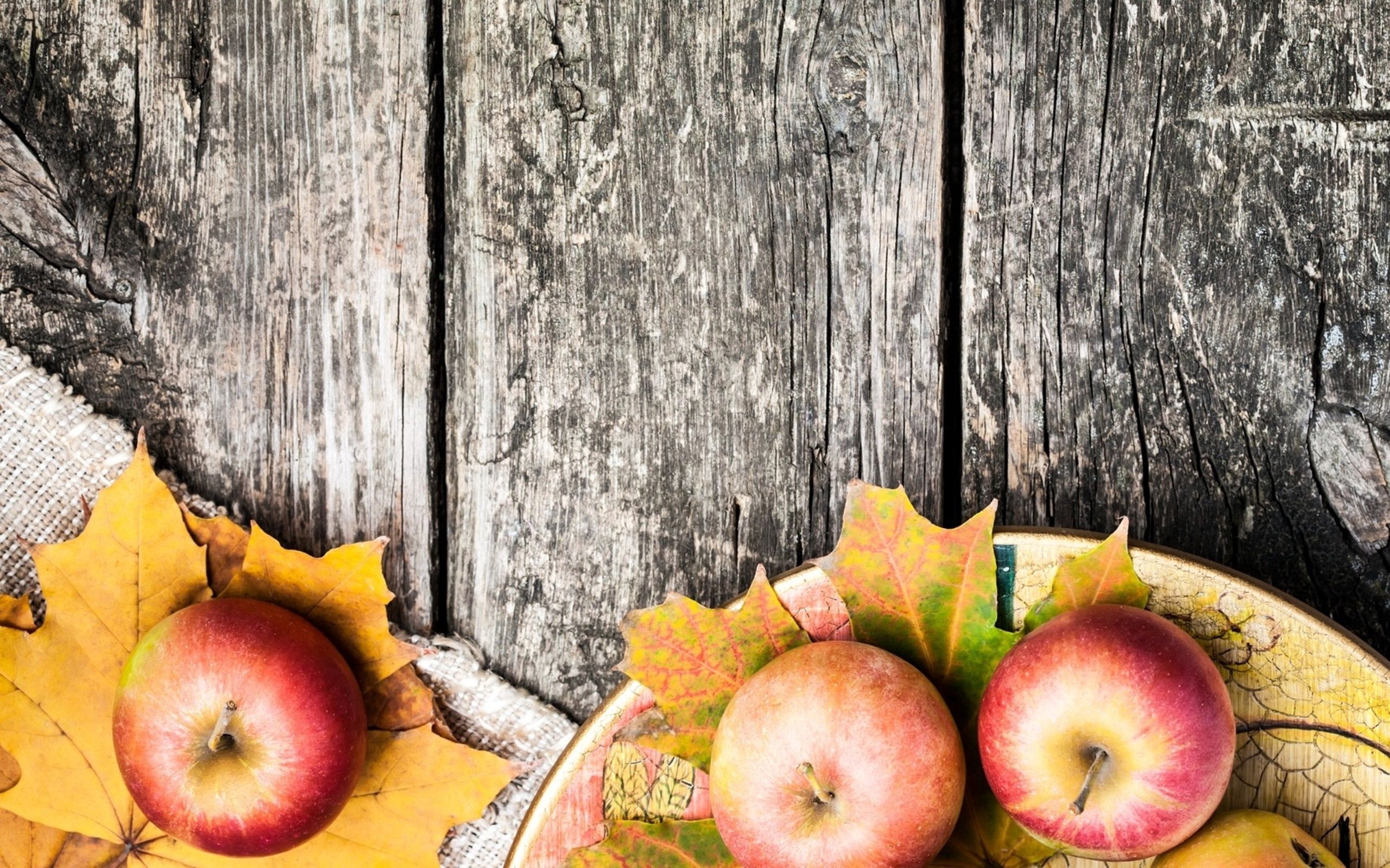 Free download wallpaper Food, Leaves, Apples, Table on your PC desktop
