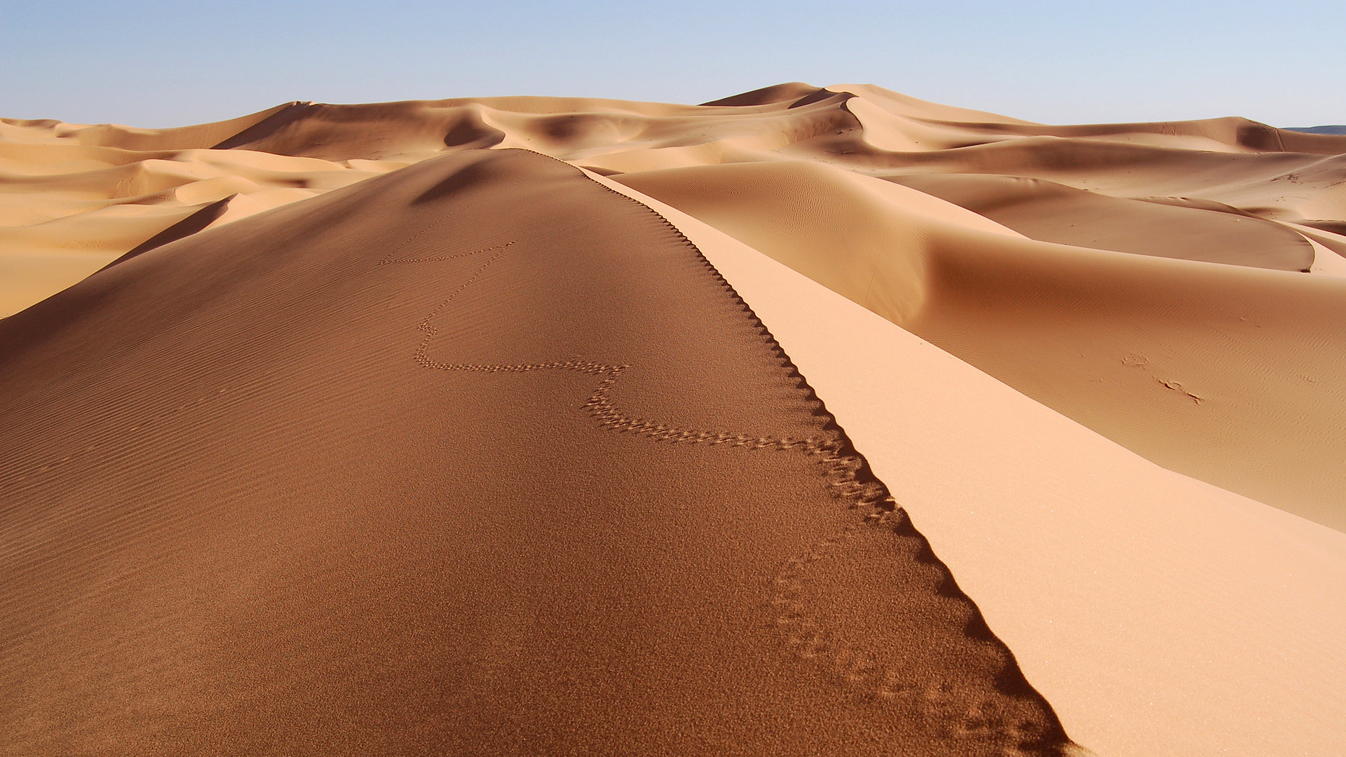 Скачать картинку Песок, Пустыня, Пейзаж в телефон бесплатно.