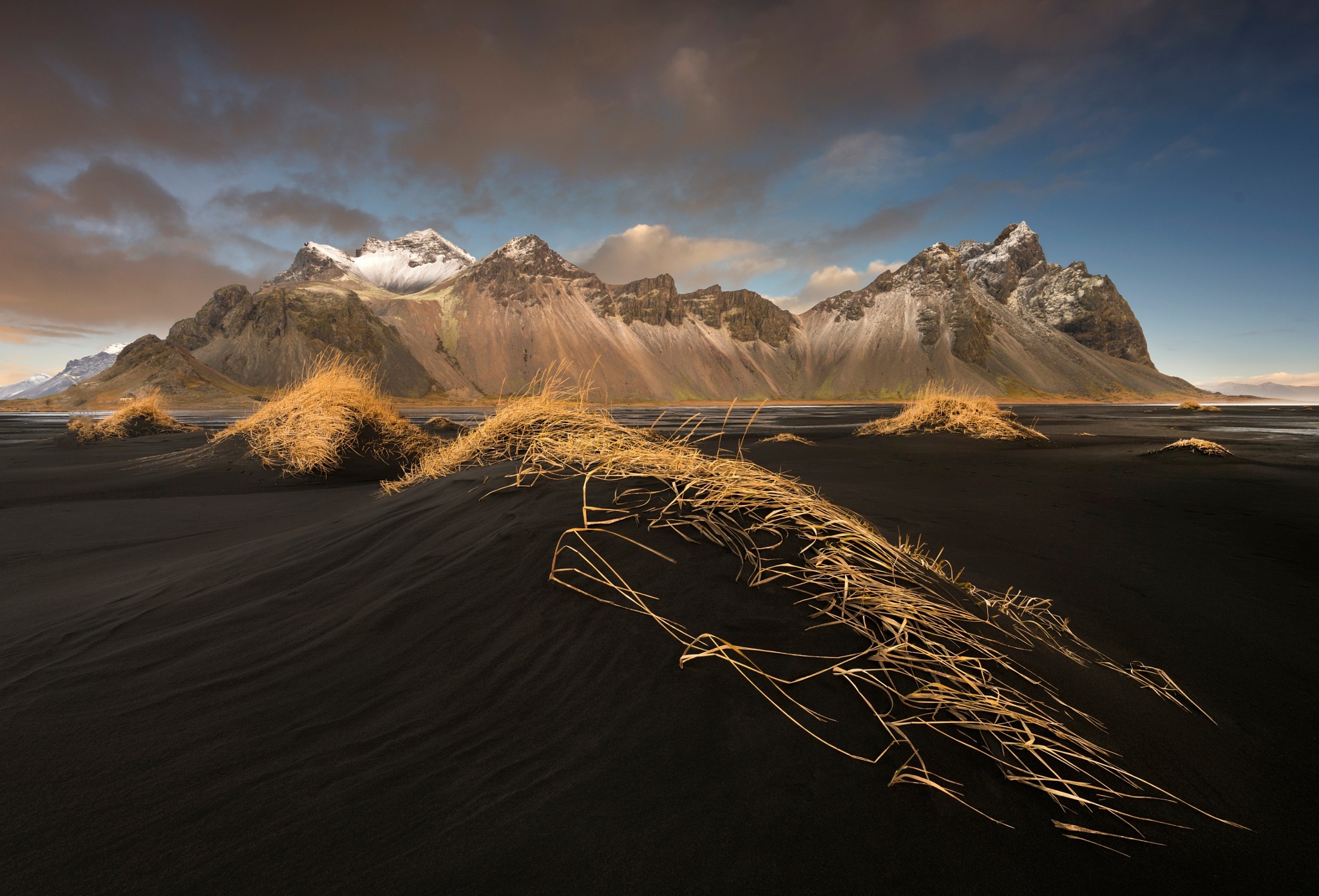 Download mobile wallpaper Nature, Mountains, Sand, Mountain, Earth, Iceland, Vestrahorn, Vestrahorn Mountain for free.