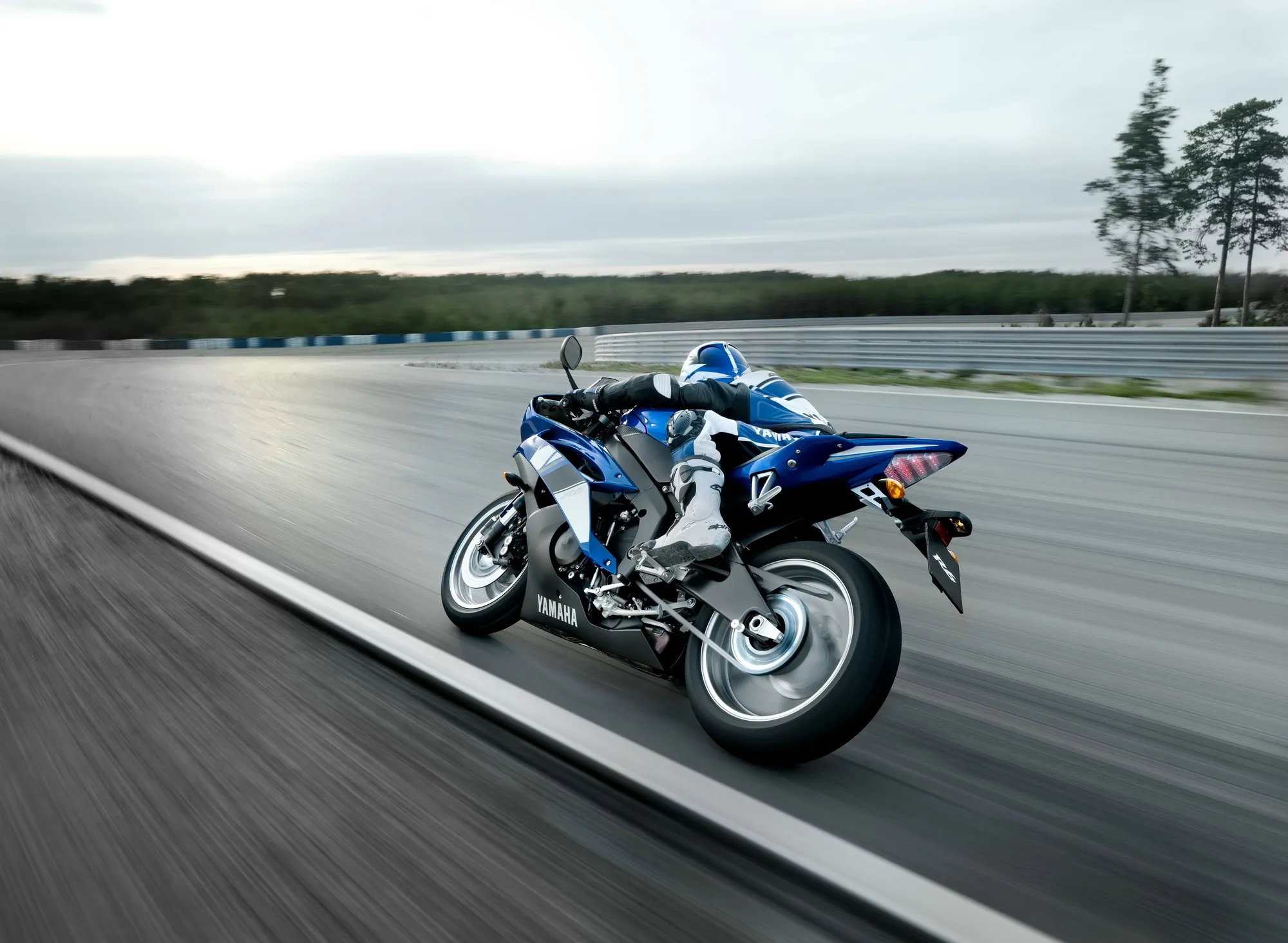 Racing Phone Wallpapers: Free 4K & HD Downloads | mob.org