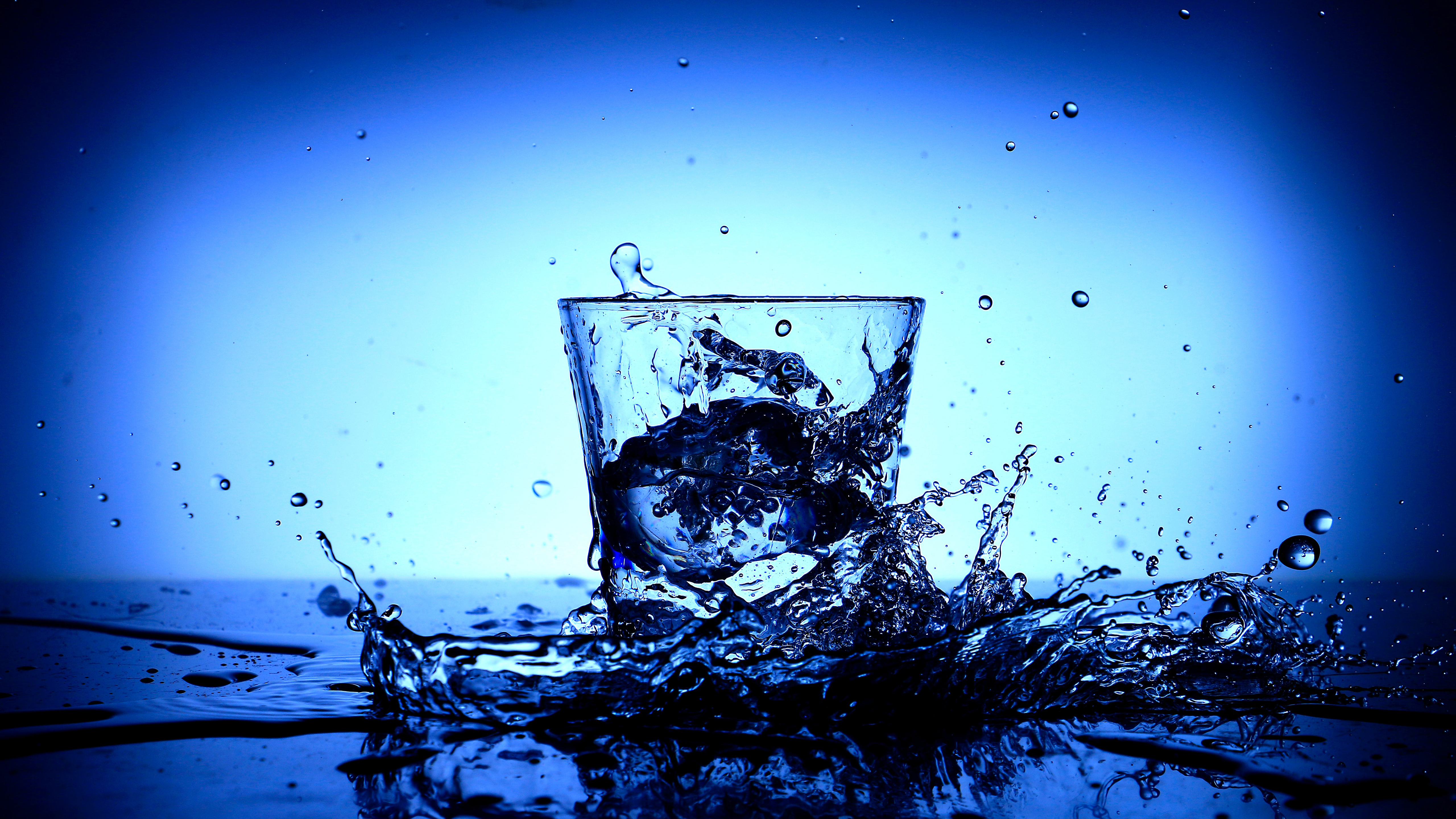 Download mobile wallpaper Water, Splash, Glass, Photography for free.
