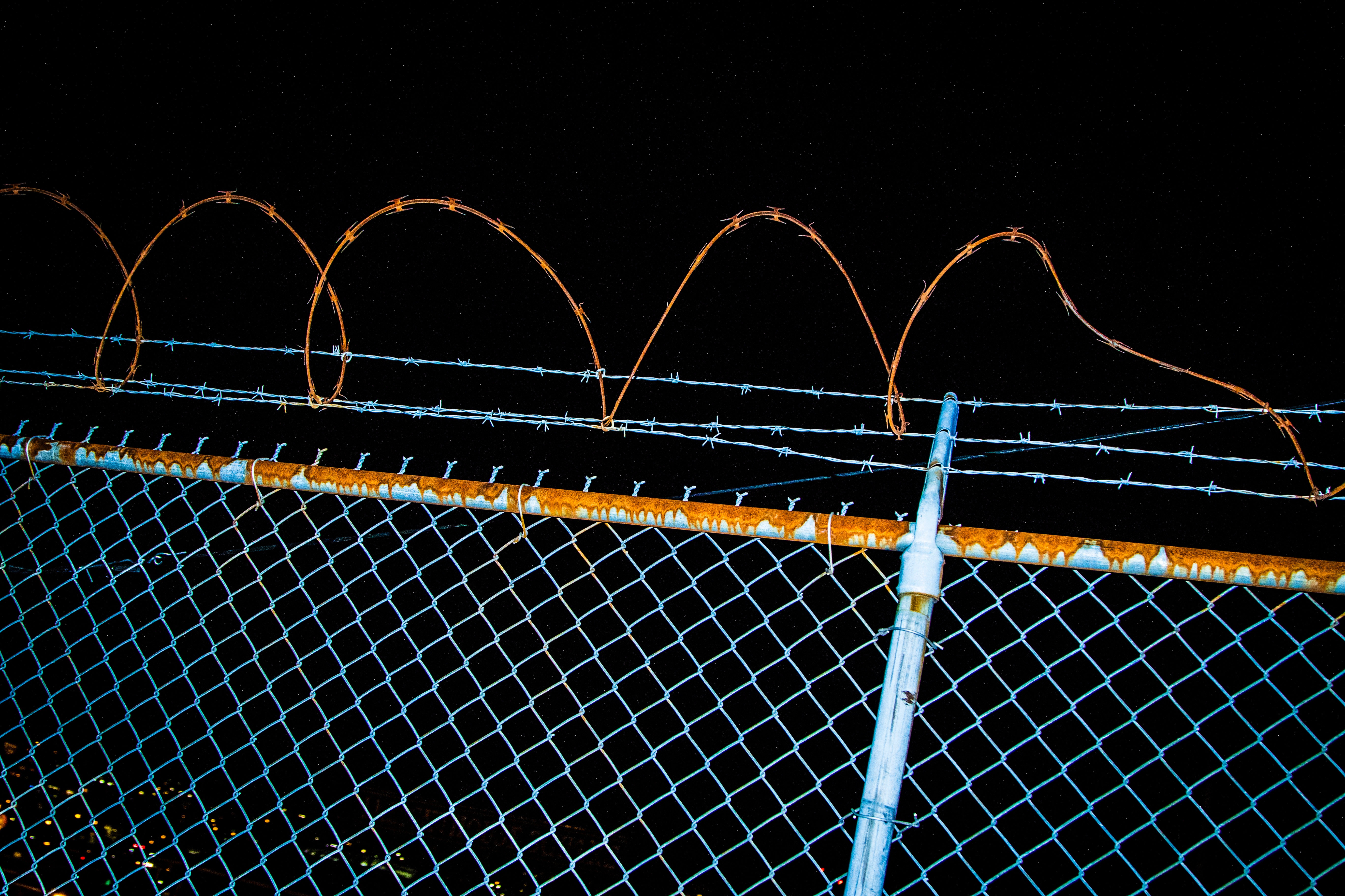 rust, miscellanea, miscellaneous, fence, barbed wire