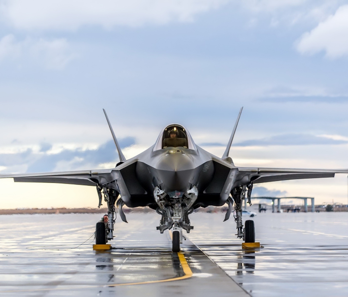 Download mobile wallpaper Aircraft, Military, Jet Fighter, Lockheed Martin F 35 Lightning Ii, Warplane, Jet Fighters for free.