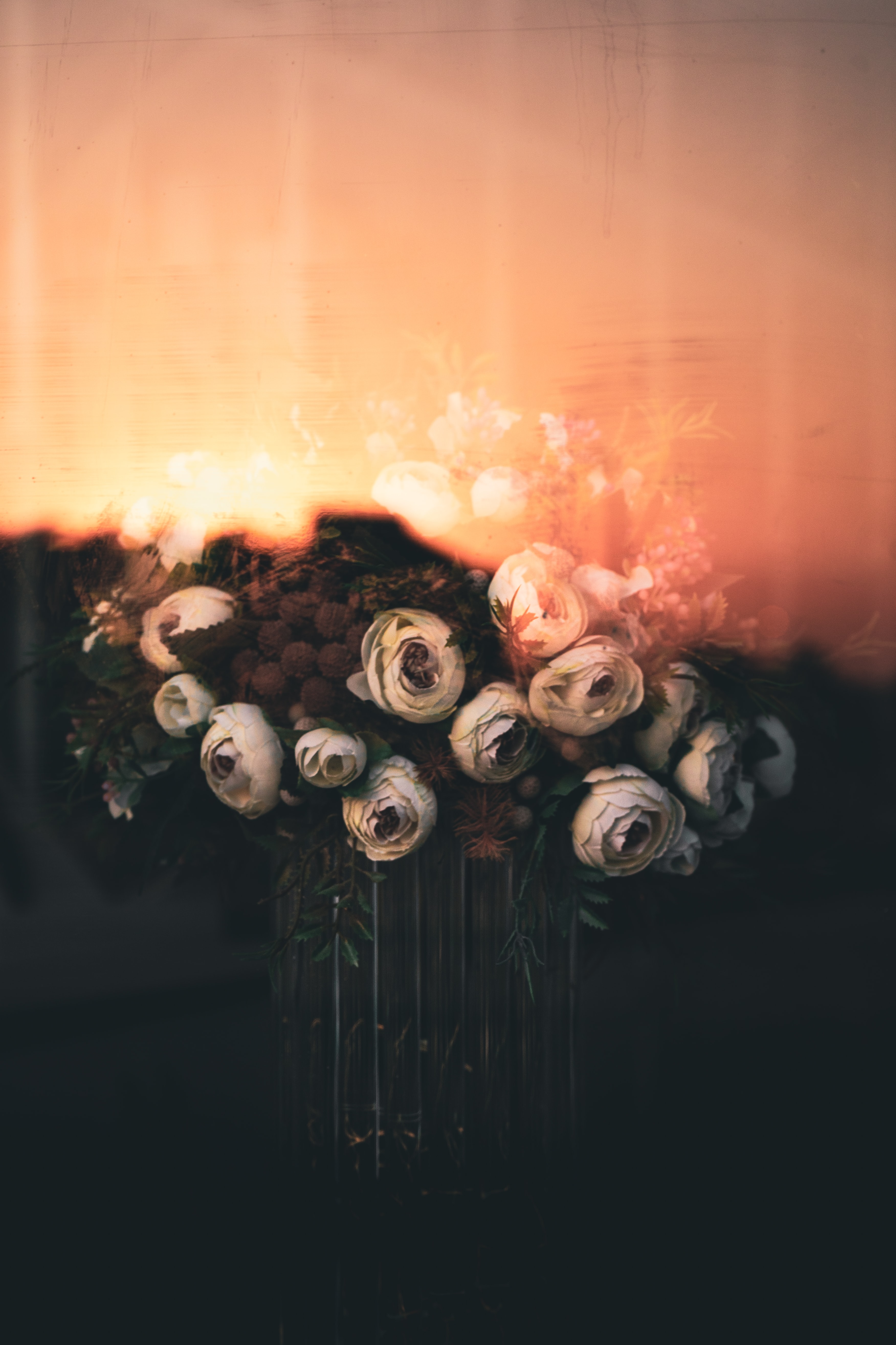 Download mobile wallpaper Bouquet, Flowers, Shine, Light, Roses for free.