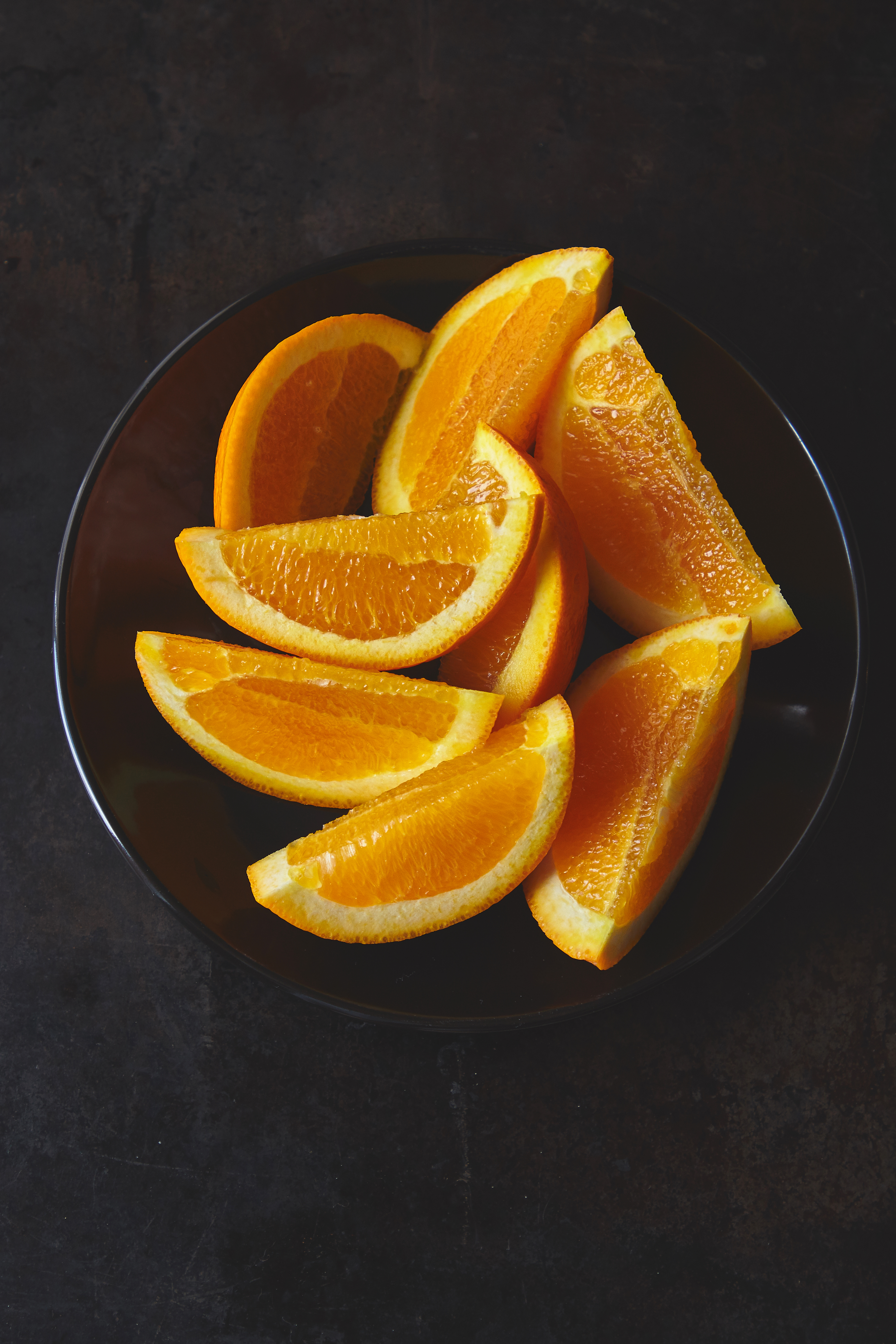 135029 скачать обои апельсин, дольки, цитрус, тарелка, еда, фрукт, оранжевые - заставки и картинки бесплатно