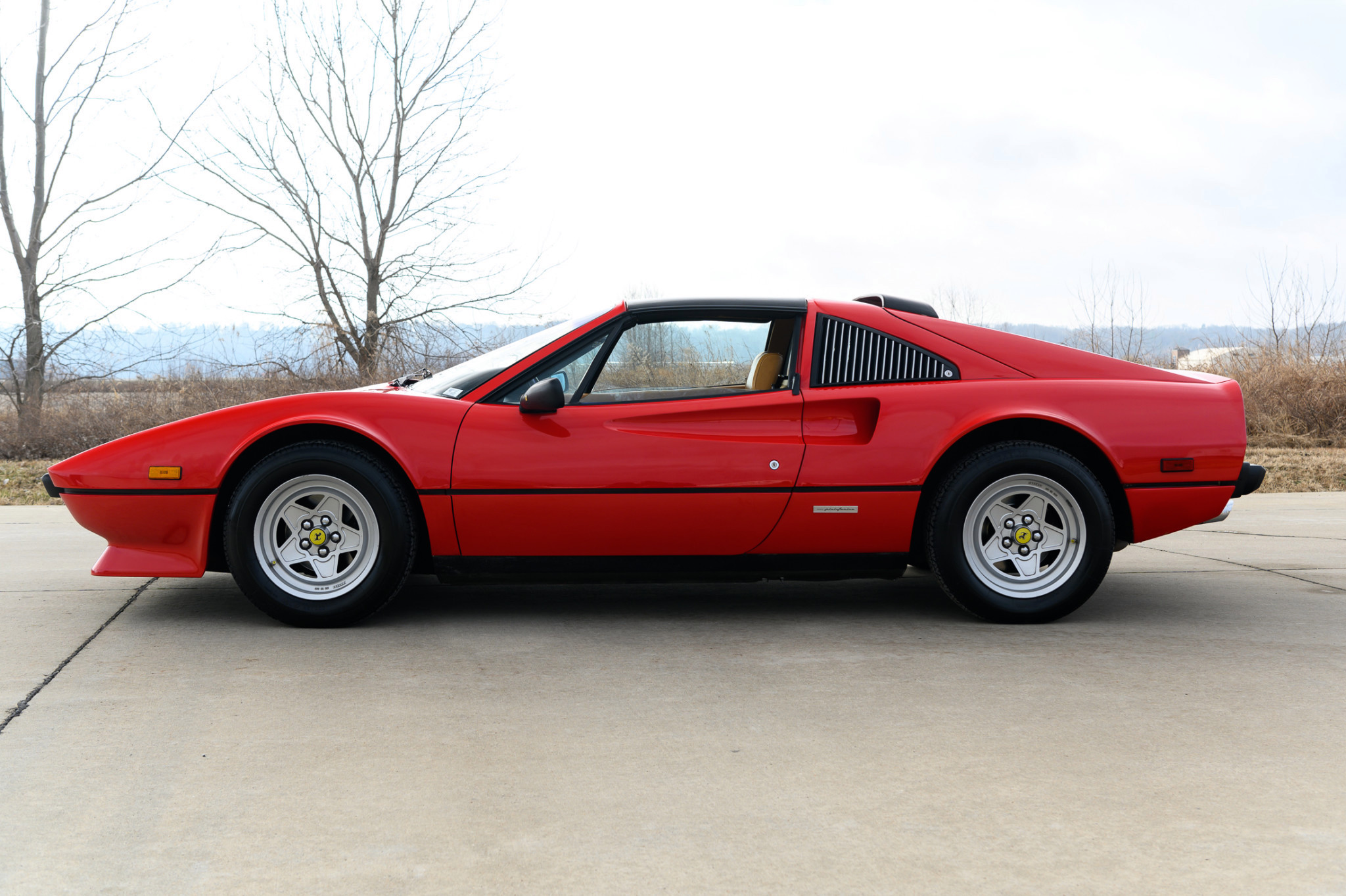 Download mobile wallpaper Ferrari, Car, Old Car, Vehicles, Ferrari 308 Gtsi Quattrovalvole for free.