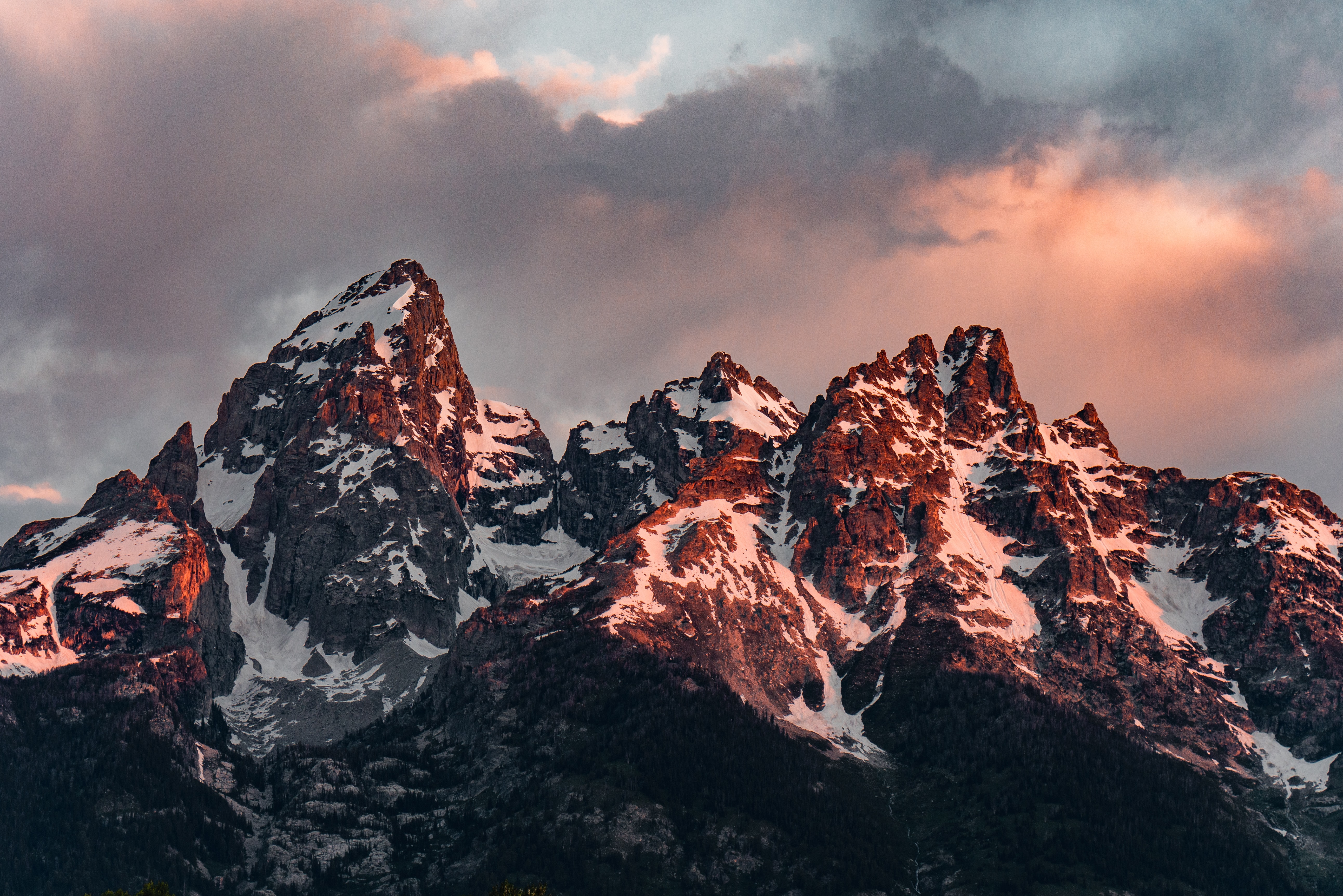 71881 скачать картинку заснеженный, горы, природа, снег, скалы, вершины - обои и заставки бесплатно
