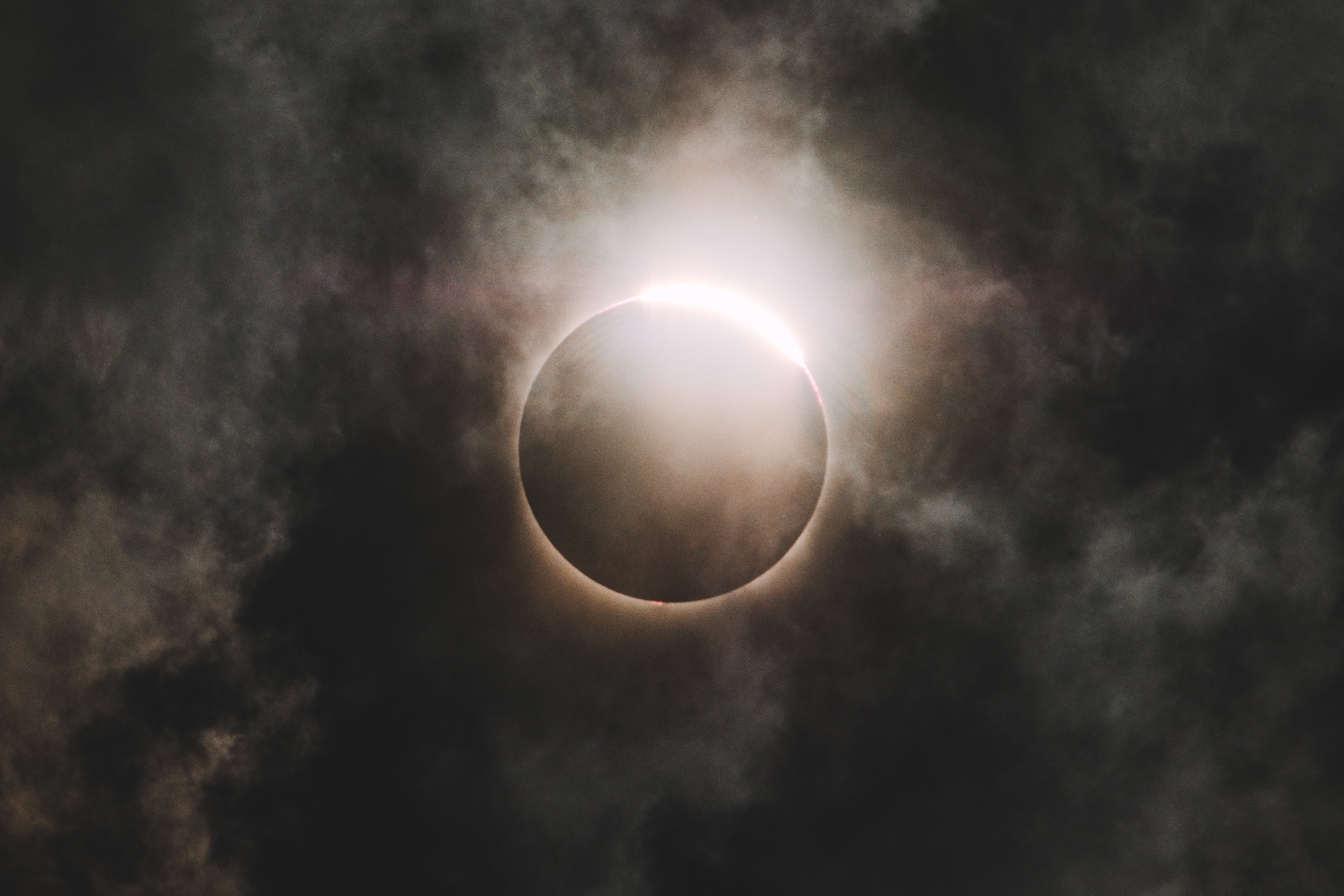 Baixe gratuitamente a imagem Céu, Eclipse, Sol, Lua, Universo na área de trabalho do seu PC