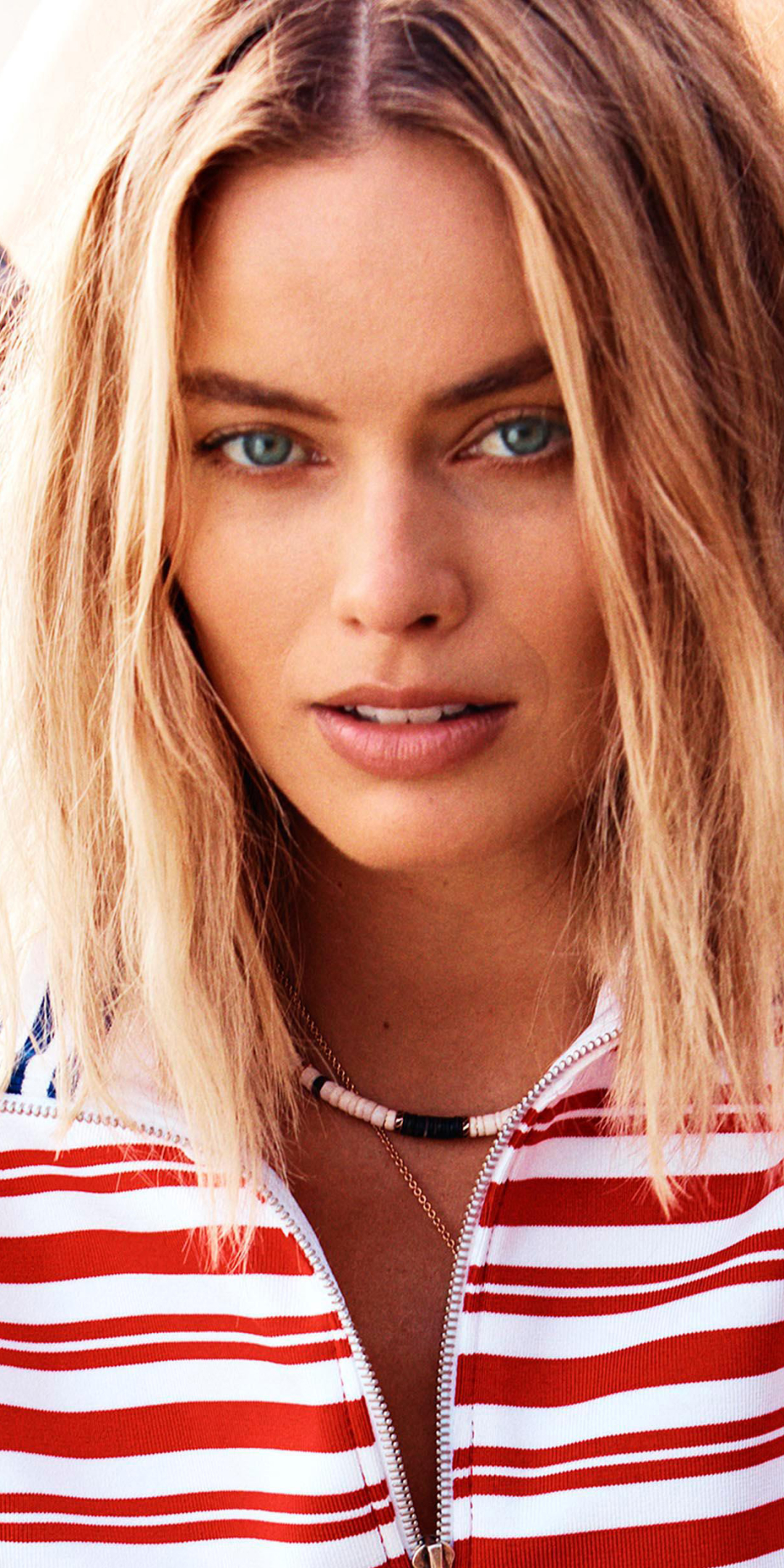 Download mobile wallpaper Blonde, Celebrity, Margot Robbie for free.