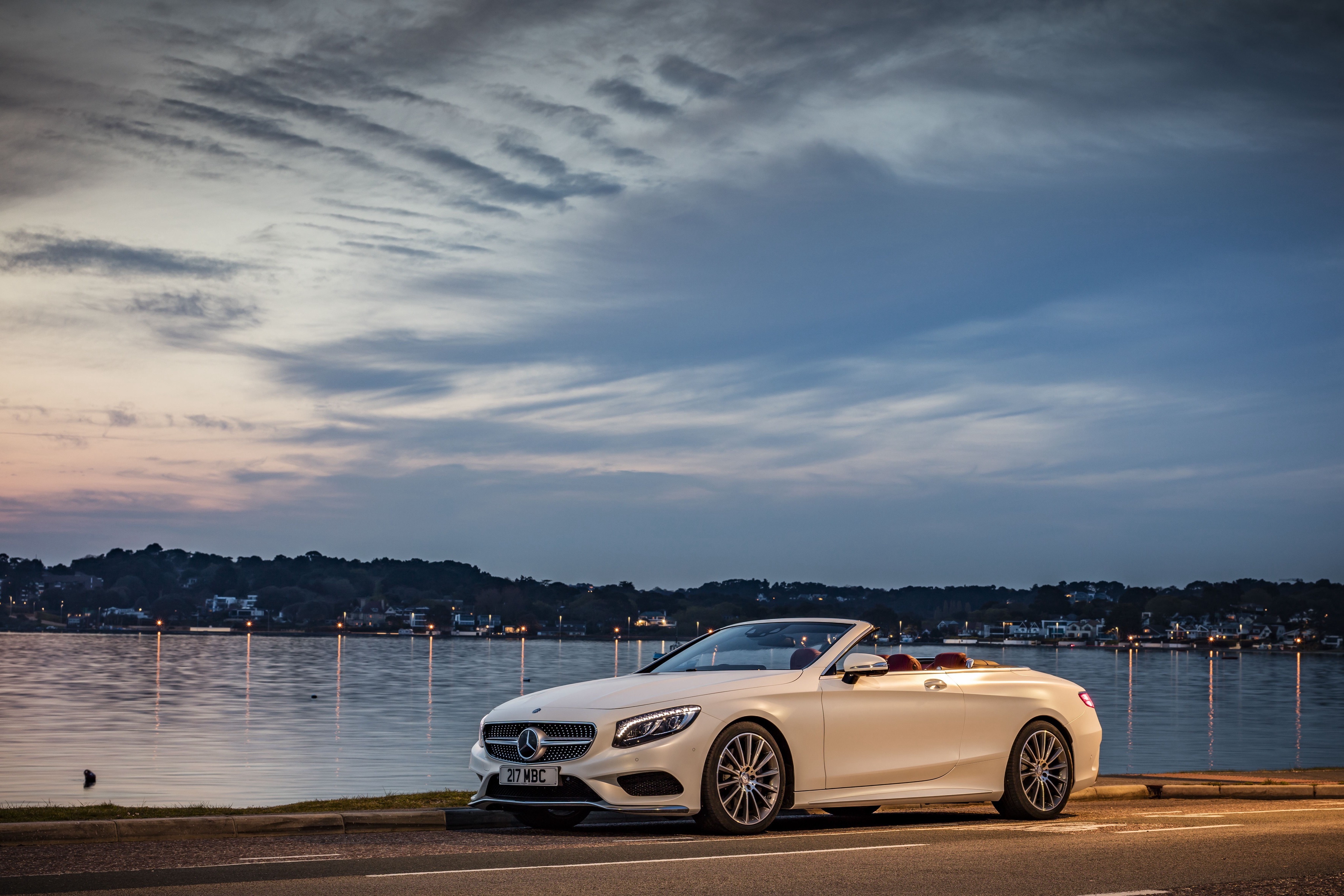 Melhores papéis de parede de Mercedes Benz Classe S para tela do telefone