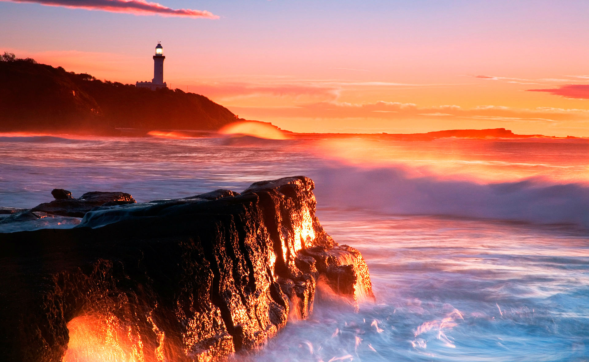 Free download wallpaper Lighthouse, Man Made on your PC desktop