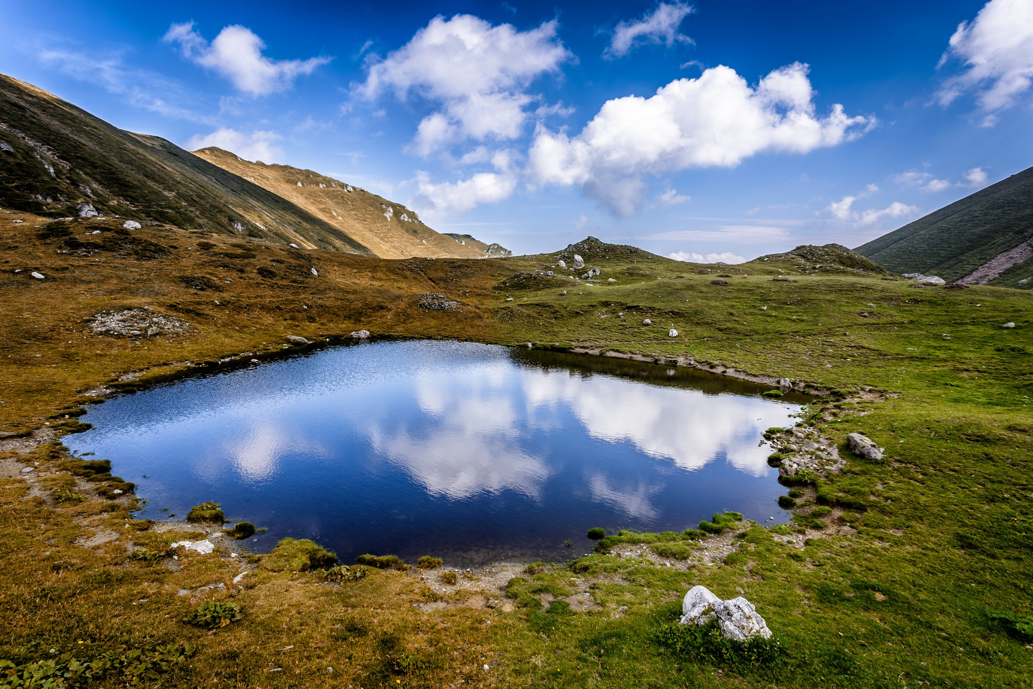 Téléchargez gratuitement l'image Lac, Nuage, Des Lacs, La Nature, Terre/nature, Réflection sur le bureau de votre PC