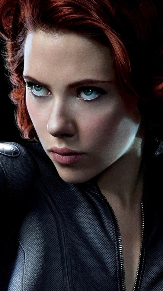 Download mobile wallpaper Scarlett Johansson, Gun, Movie, Black Widow, The Avengers, Natasha Romanoff for free.