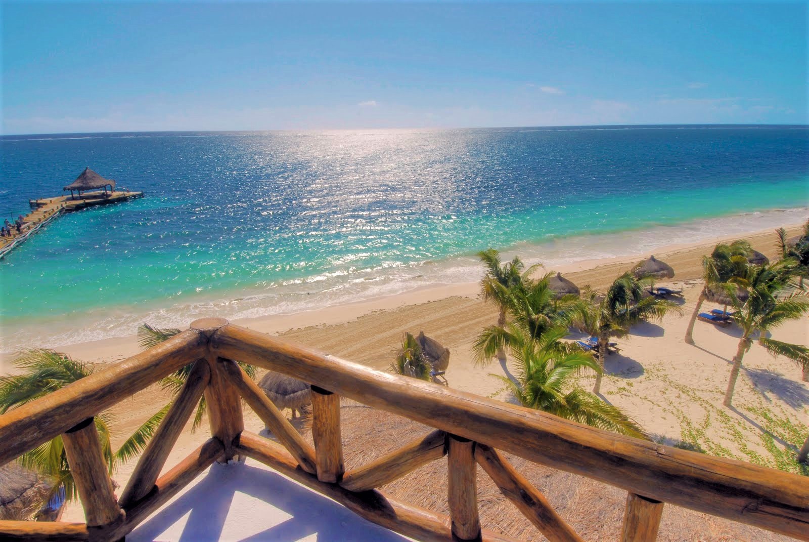 Laden Sie das Strand, Horizont, Ozean, Palme, Tropisch, Meer, Menschengemacht, Urlaubsort-Bild kostenlos auf Ihren PC-Desktop herunter