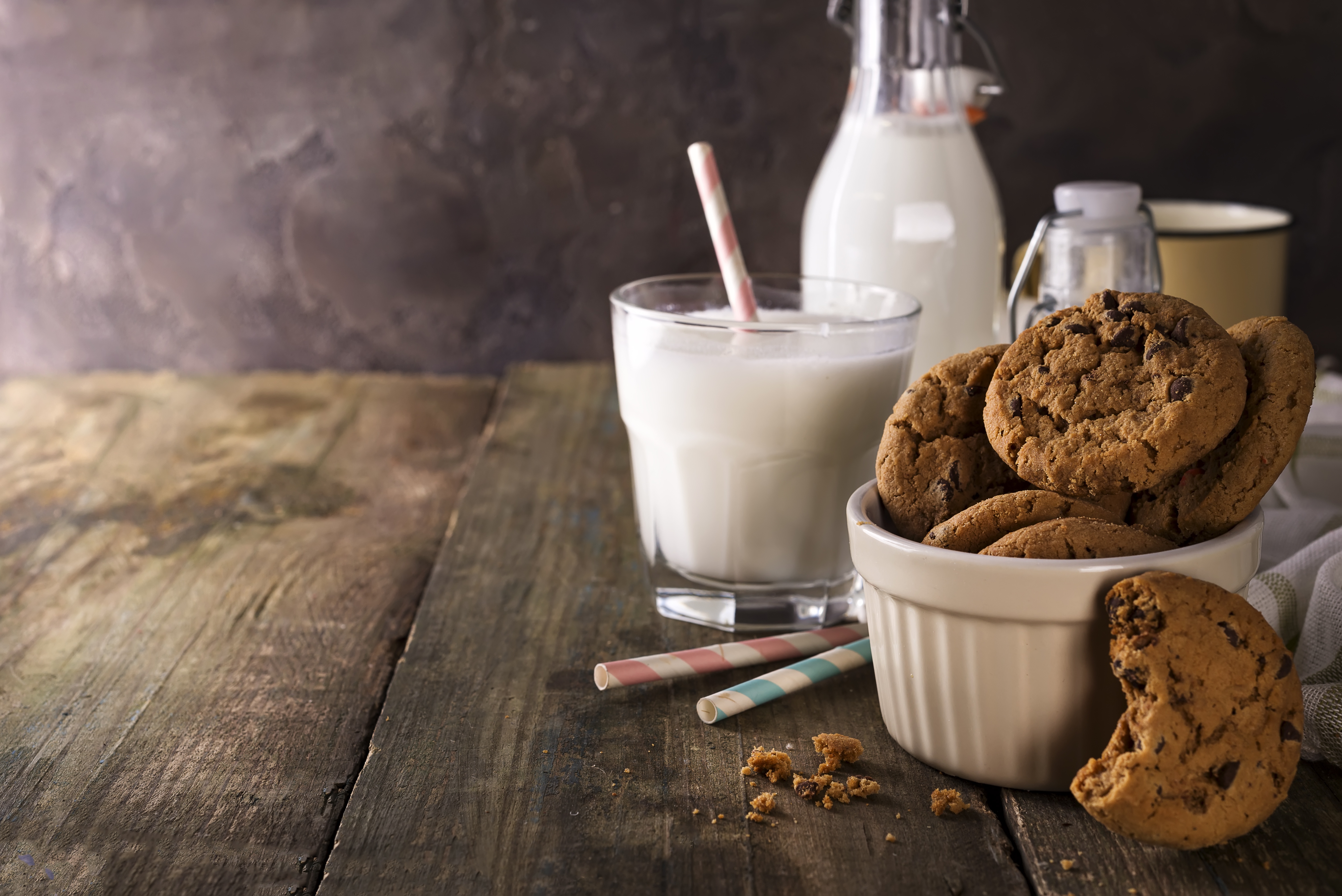 Download mobile wallpaper Food, Still Life, Milk, Cookie for free.