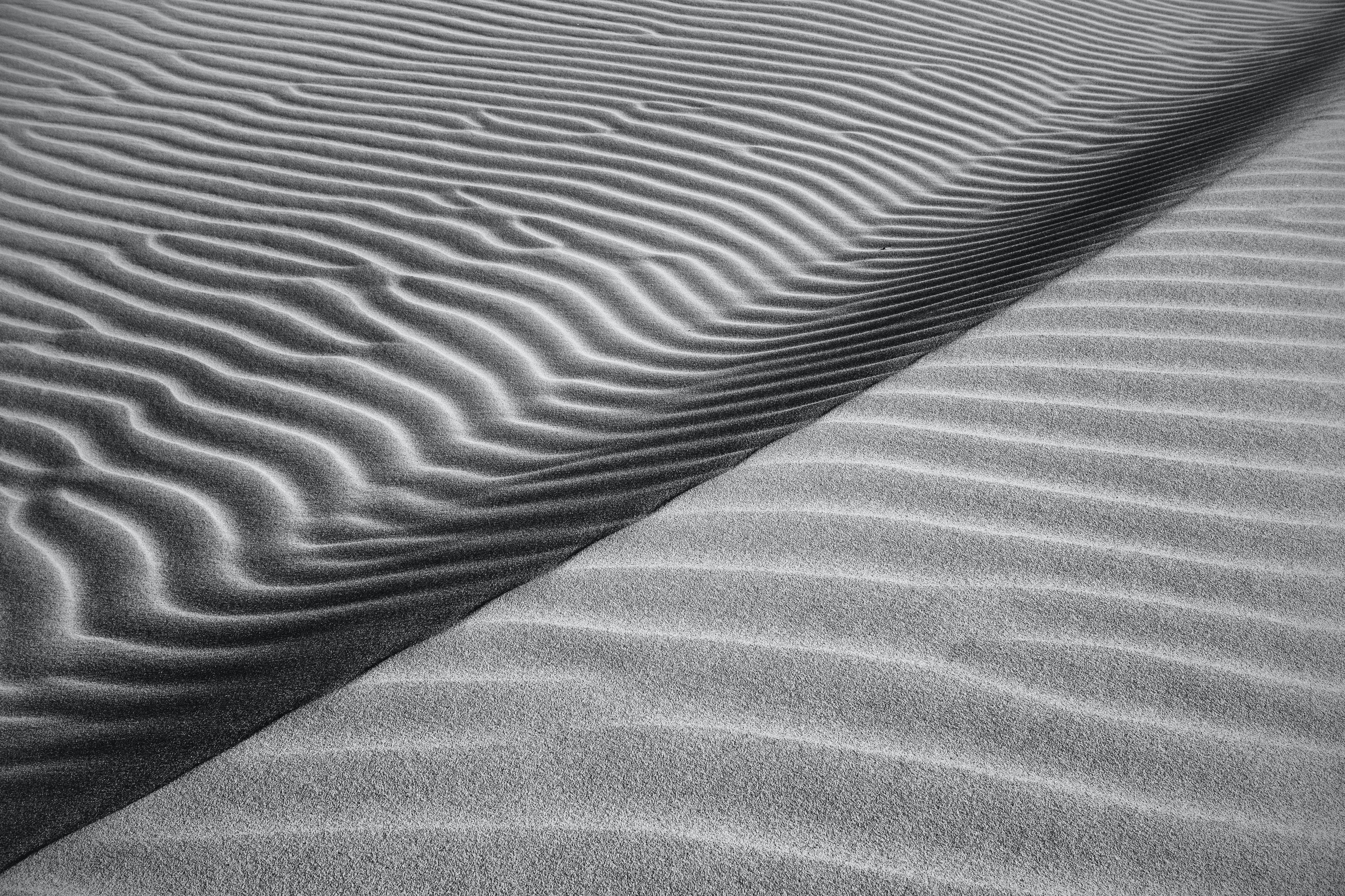 149960 télécharger le fond d'écran dune, nature, ondulations, sable, désert, gris - économiseurs d'écran et images gratuitement
