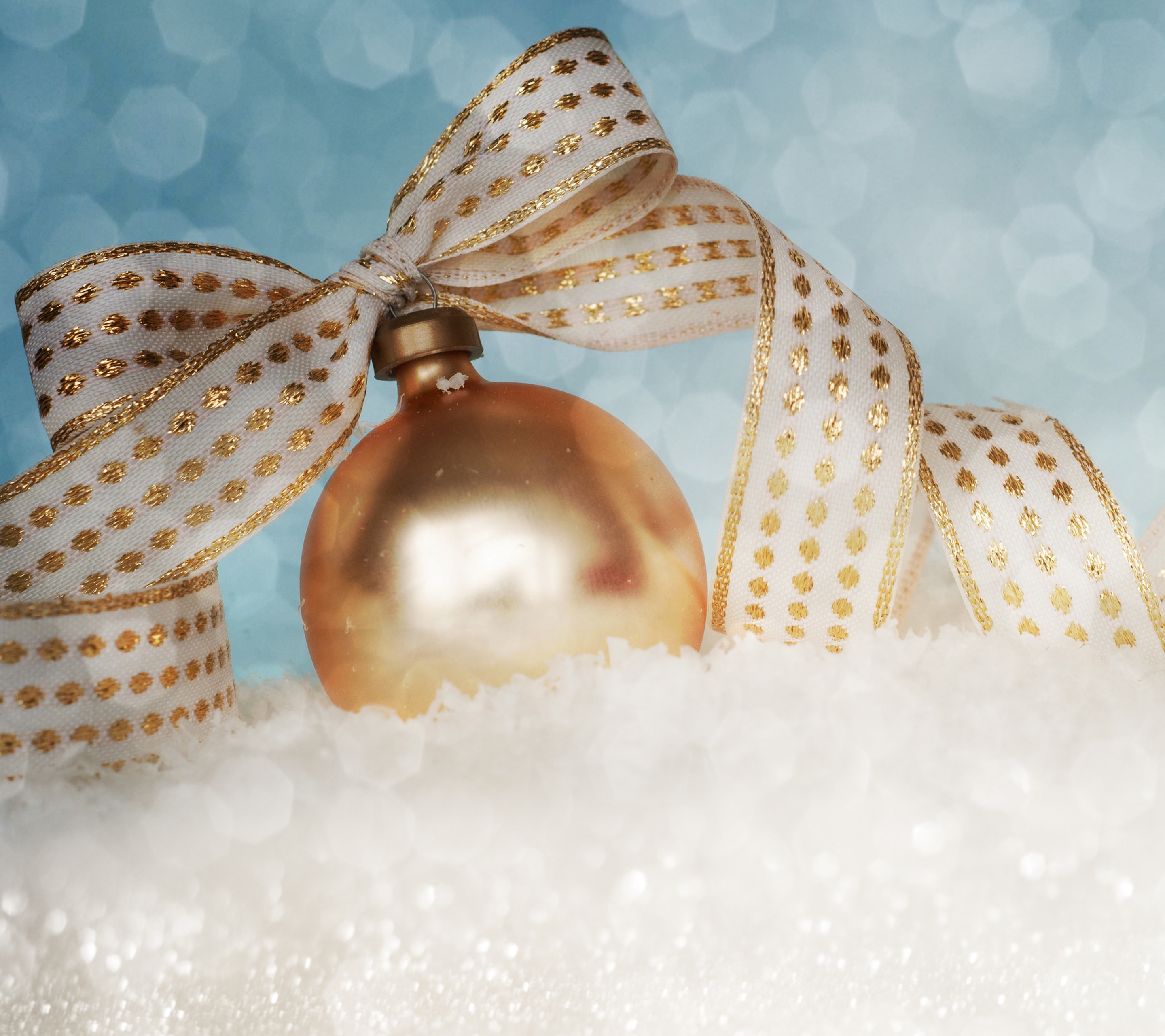 Free download wallpaper Christmas, Holiday, Ribbon, Christmas Ornaments on your PC desktop