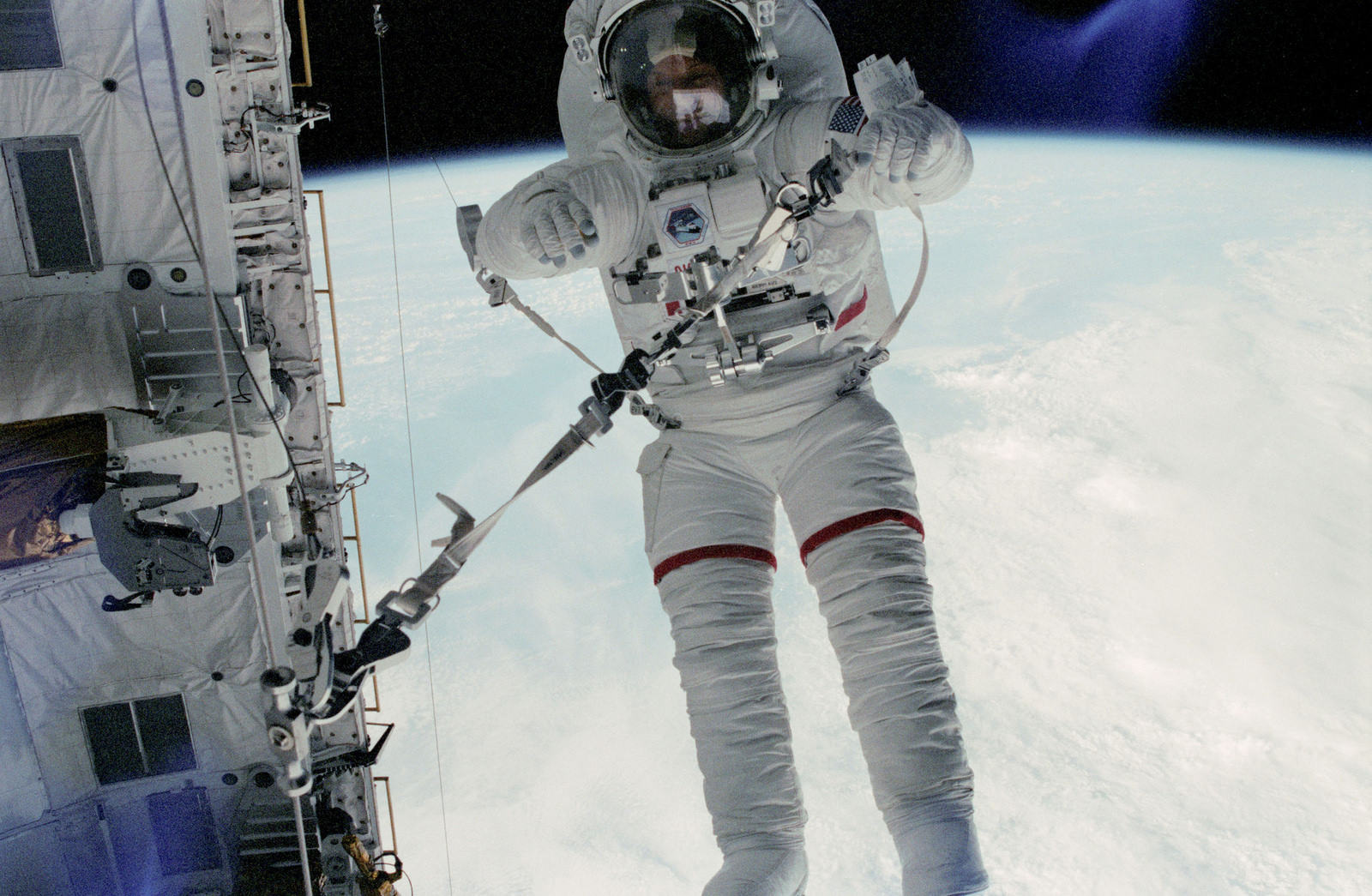 Download mobile wallpaper Space, Astronaut, Man Made, Nasa for free.