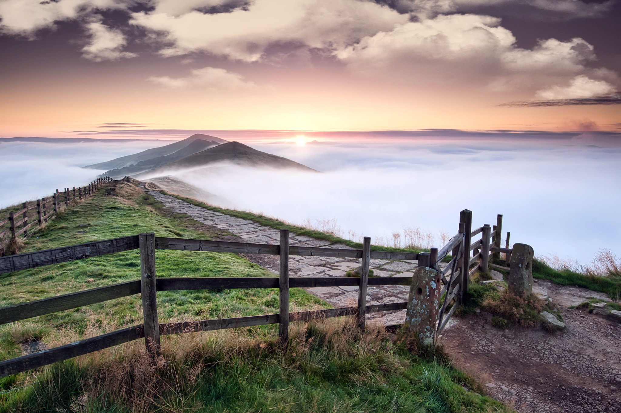 Free download wallpaper Landscape, Sunset, Mountain, Fog, Fence, Photography on your PC desktop