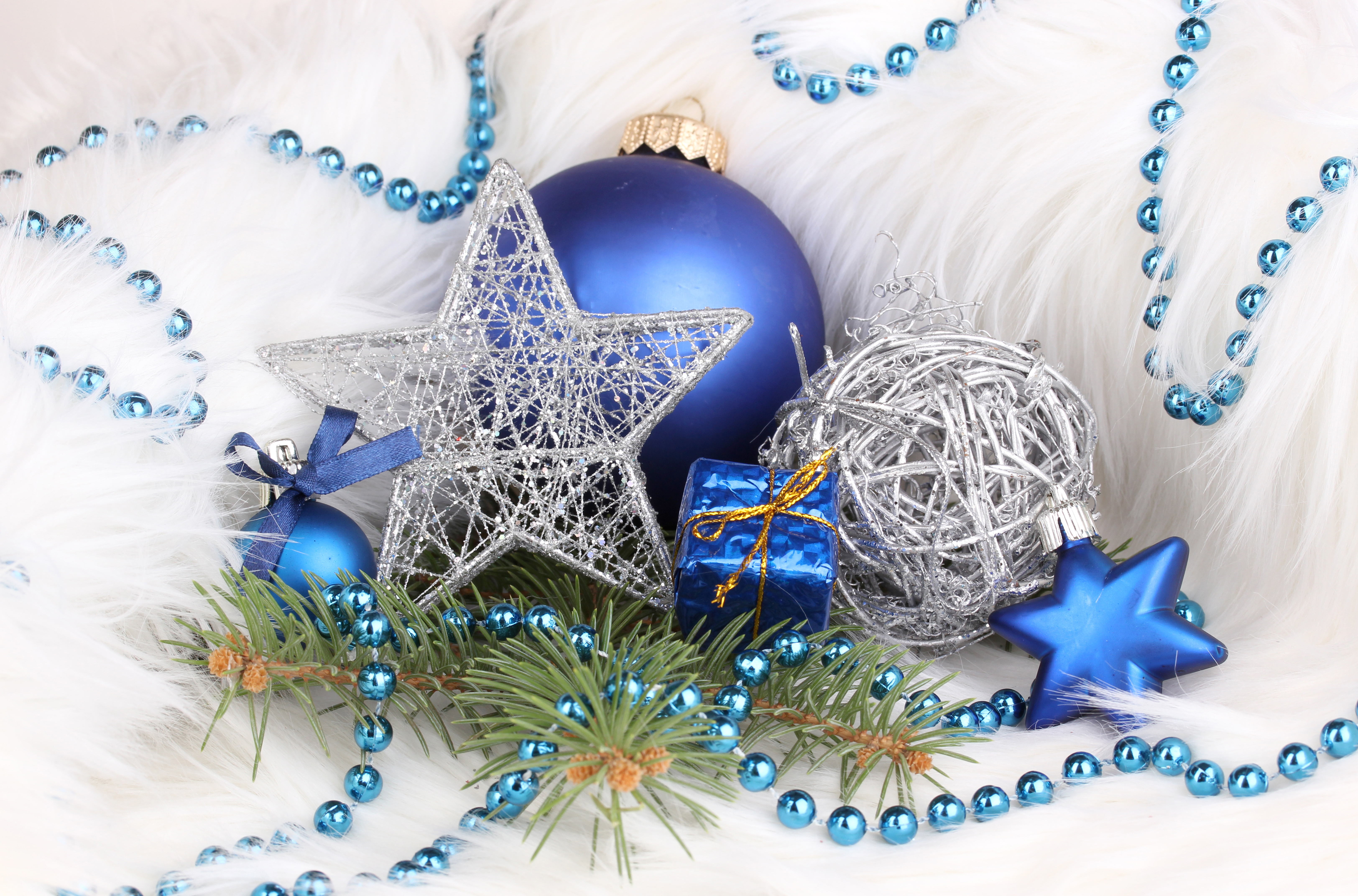 Download mobile wallpaper Christmas, Holiday, Christmas Ornaments for free.